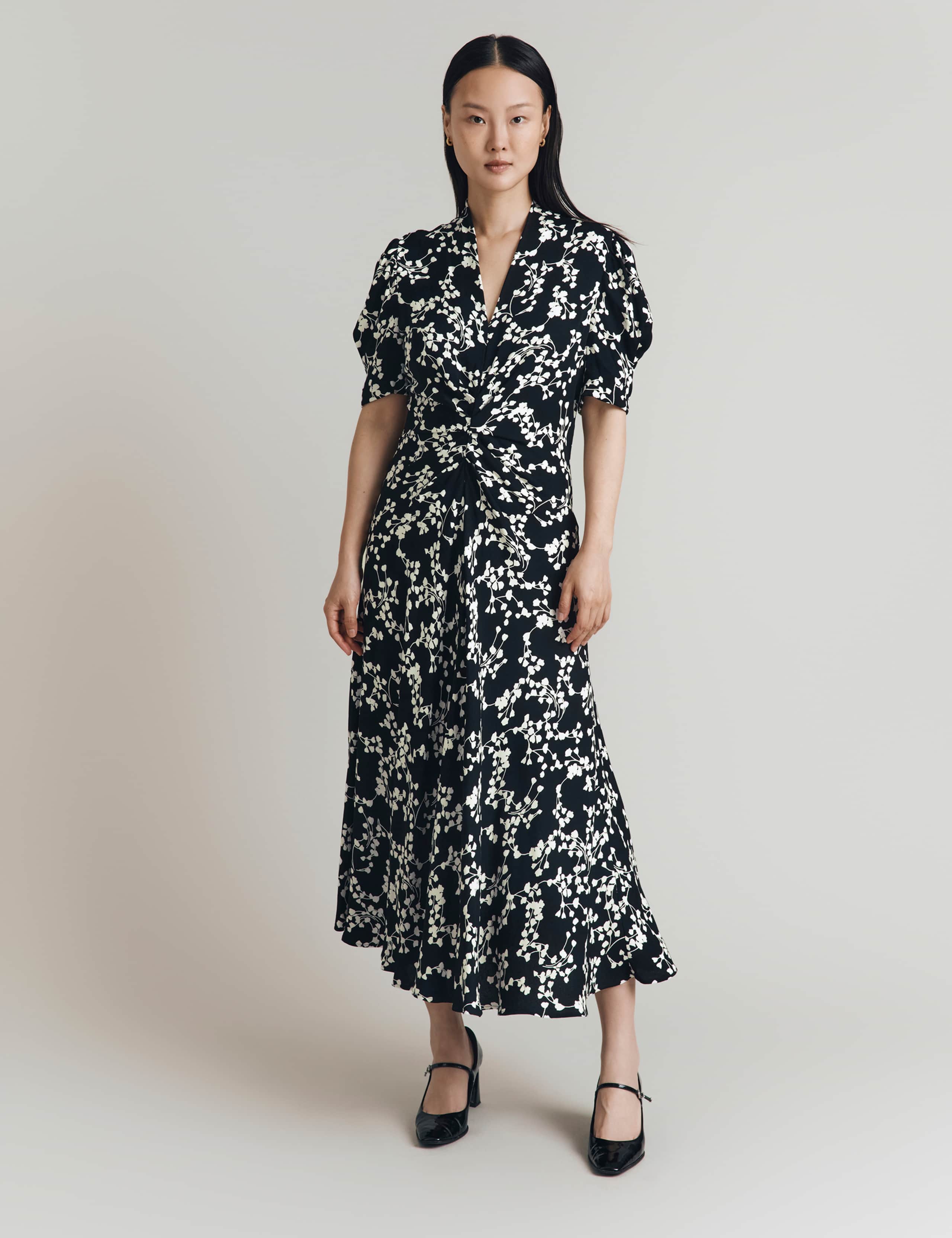 Crepe Floral V-Neck Midi Tea Dress 3 of 5