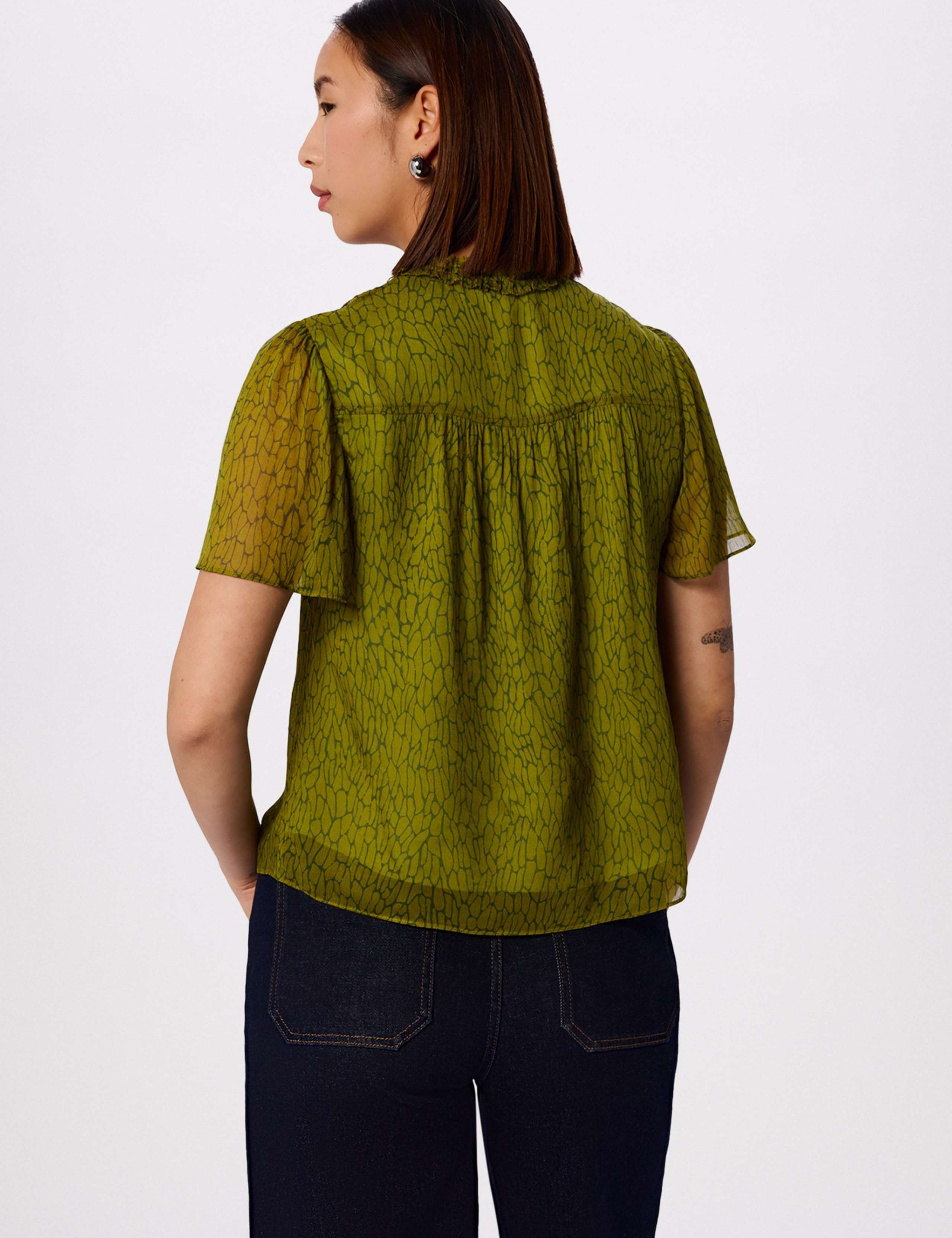 Dragonfly Print V-Neck Ruffle Collar Blouse 4 of 6