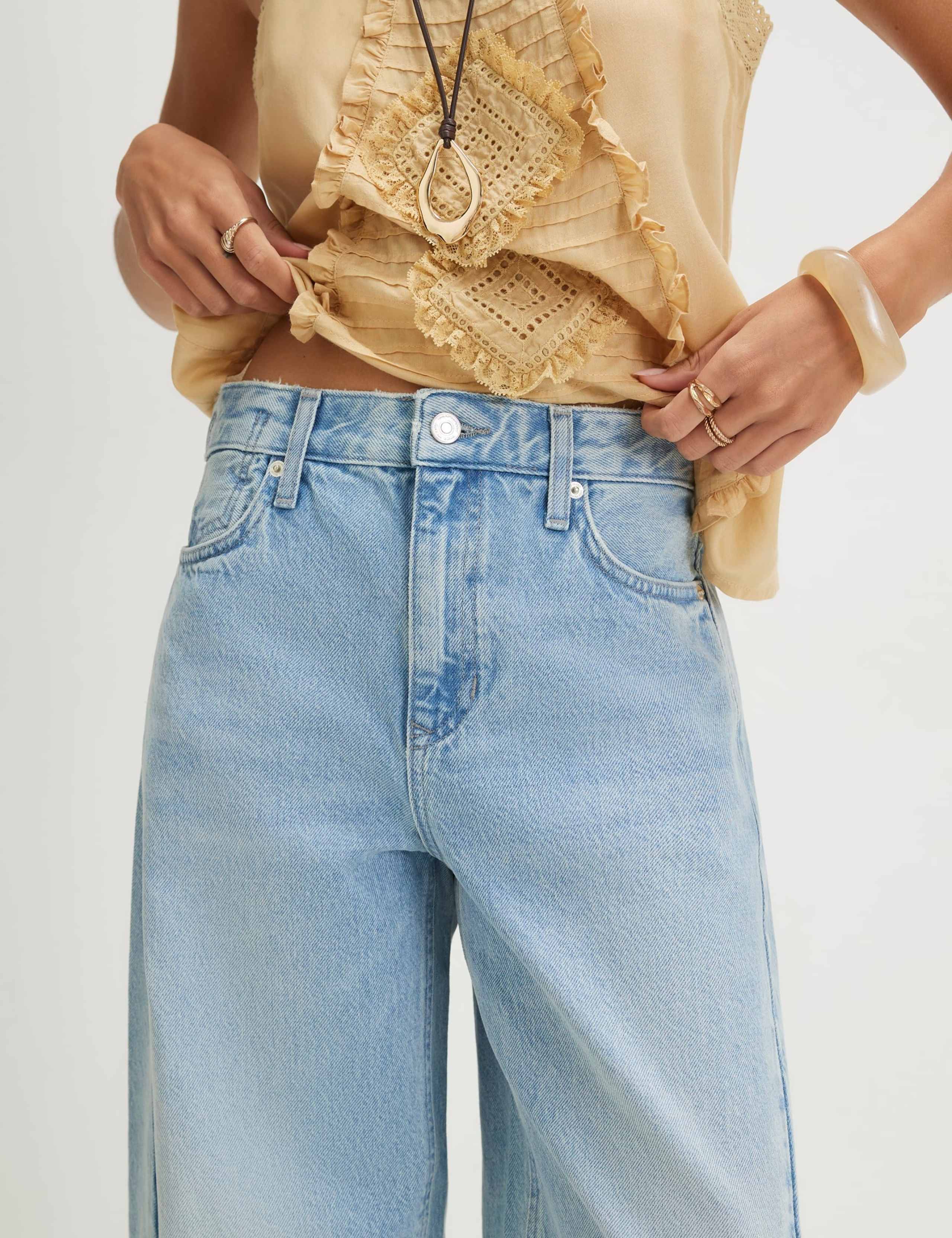 Twist Seam Raw Hem Barrel Jeans 3 of 5