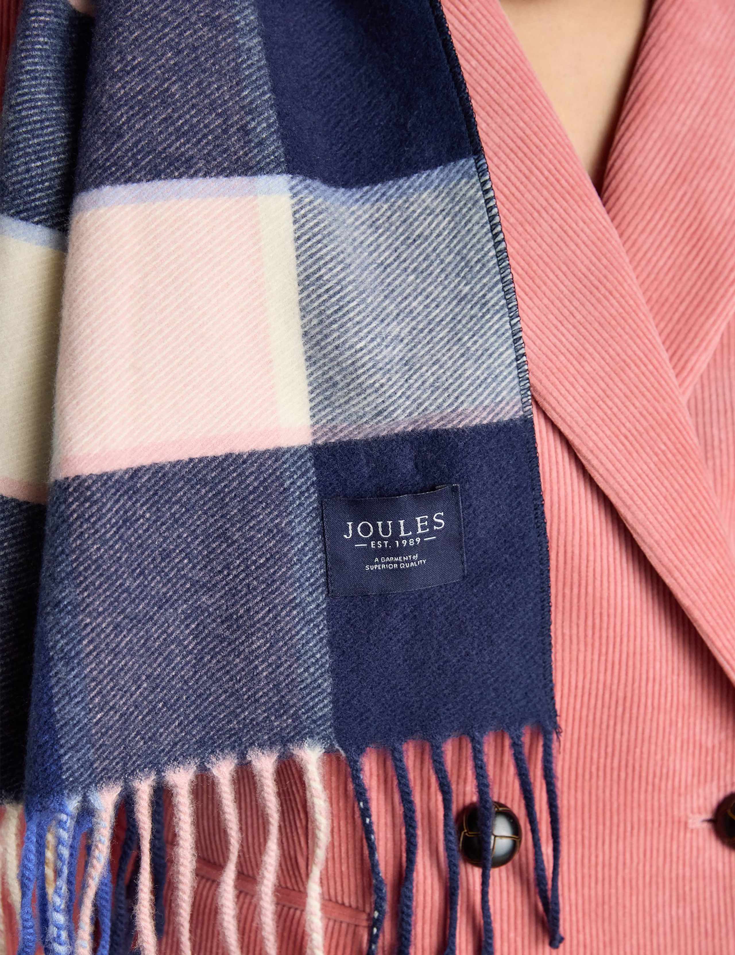 Gingham Fringed Large Scarf 3 of 5