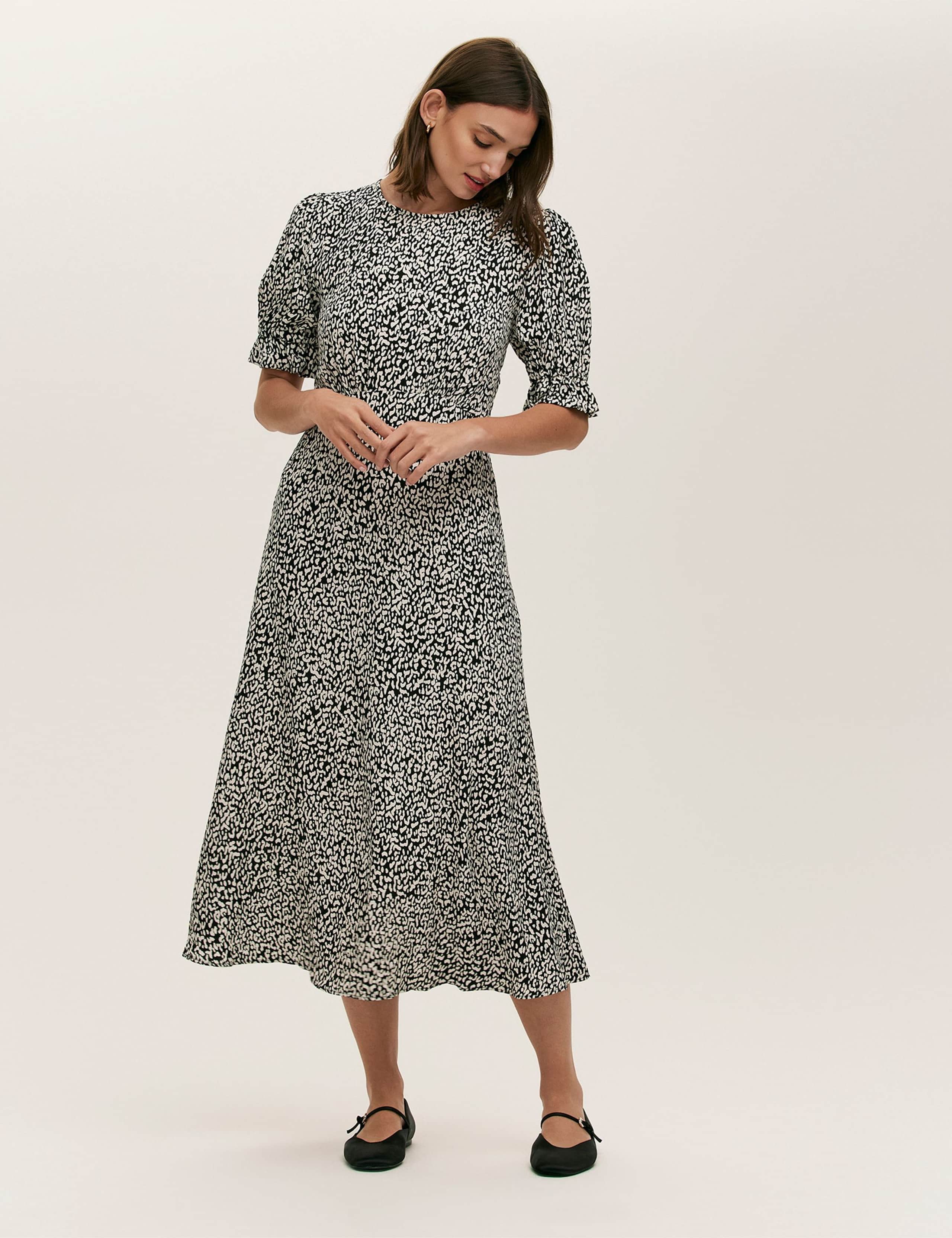 Crepe Printed Puff Sleeve Midi Tea Dress 4 of 5