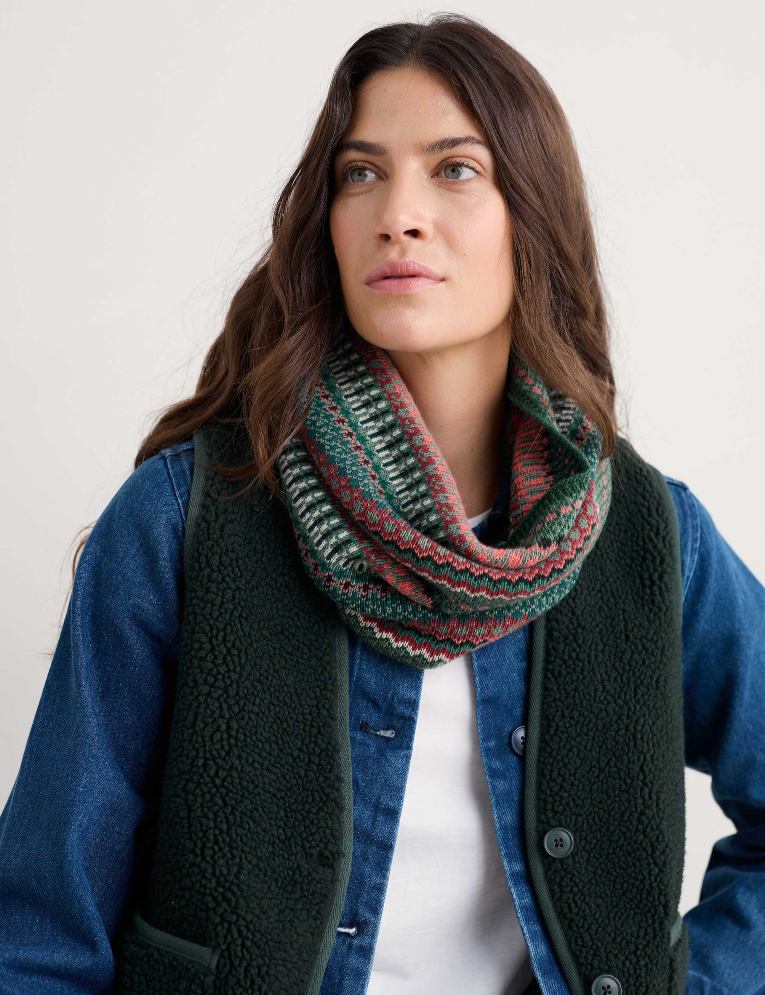 Knitted Jacquard Snood with Merino Wool 2 of 4