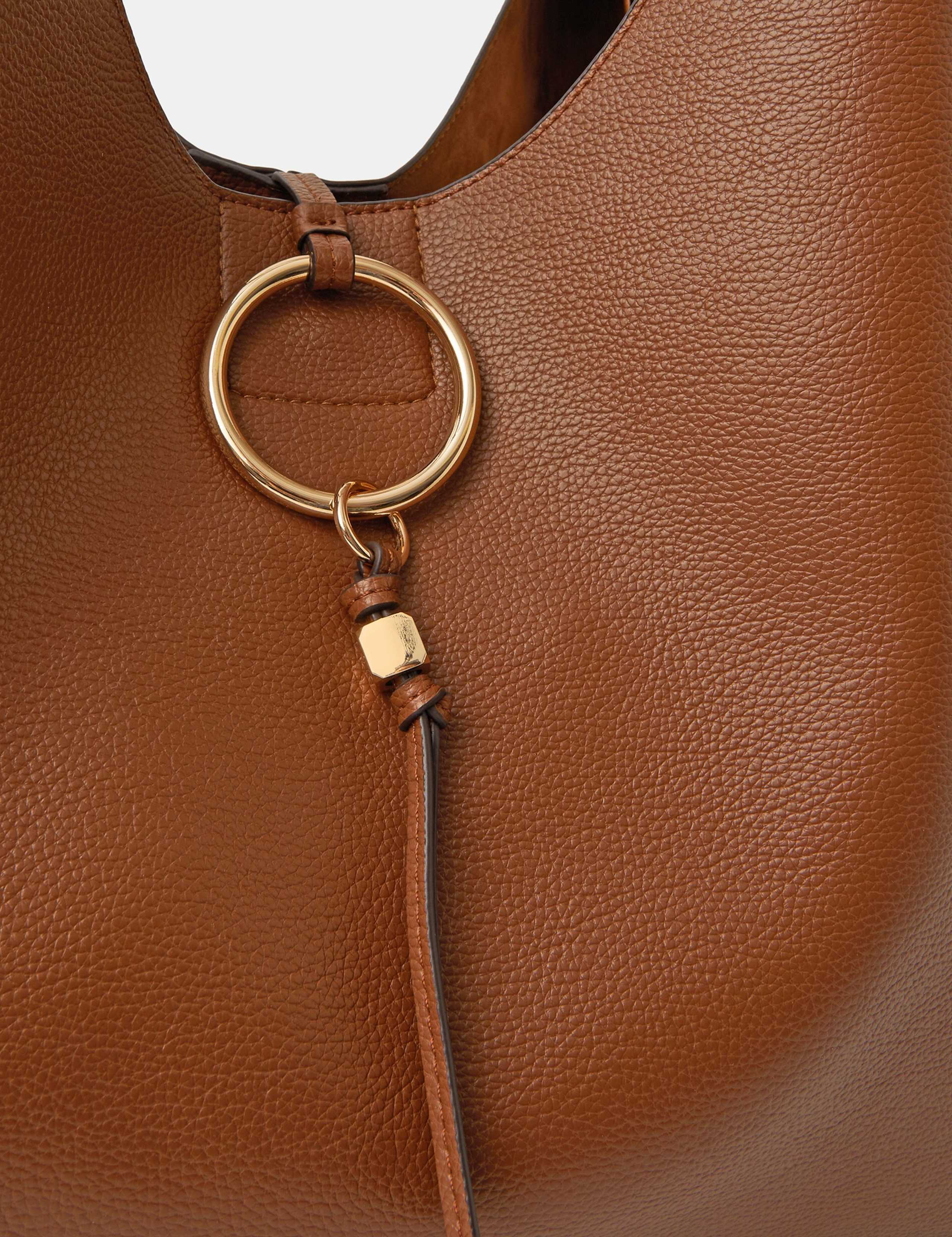 Ring Tassel Shoulder Bag 3 of 4