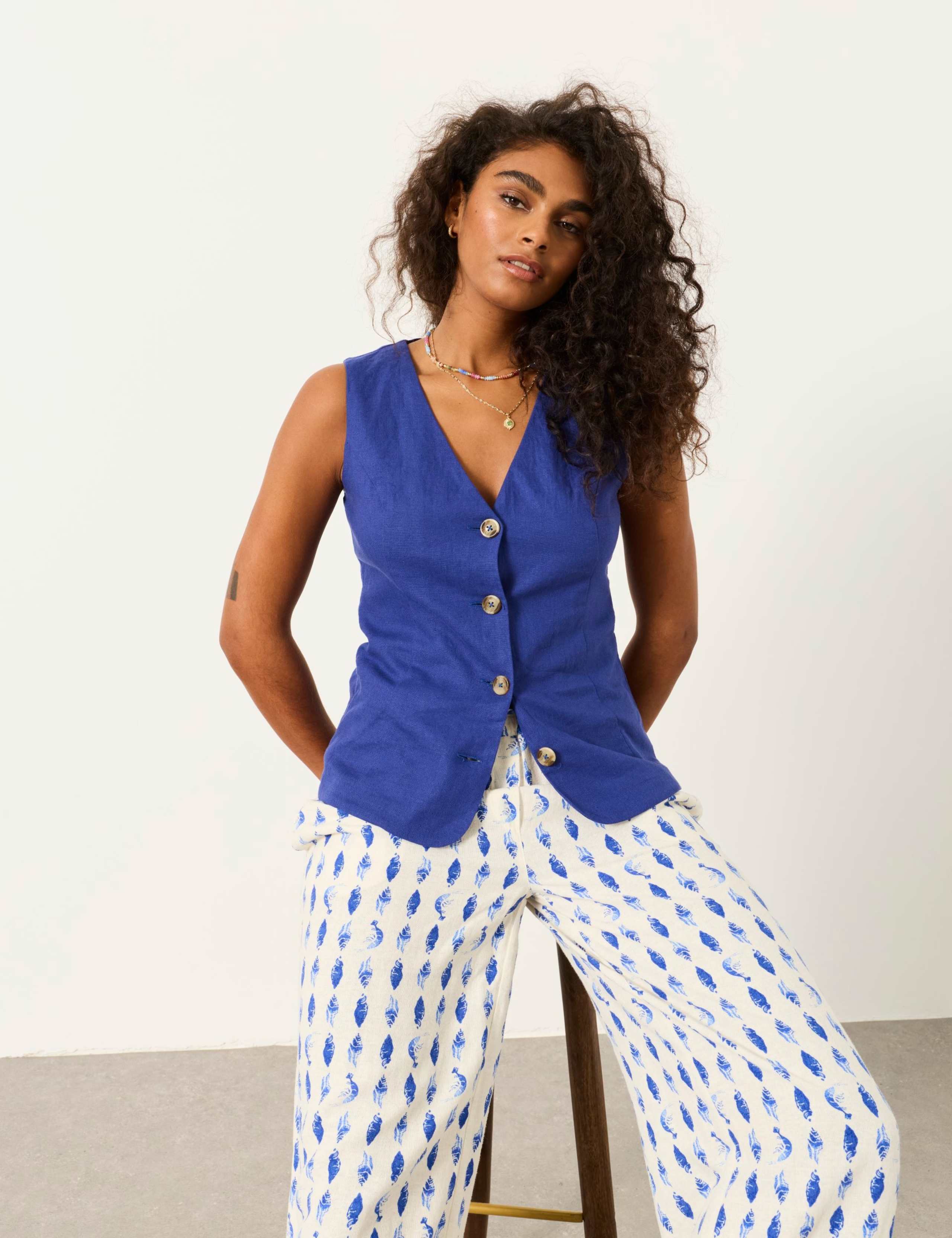 Linen Rich V-Neck Button Through Waistcoat 3 of 6