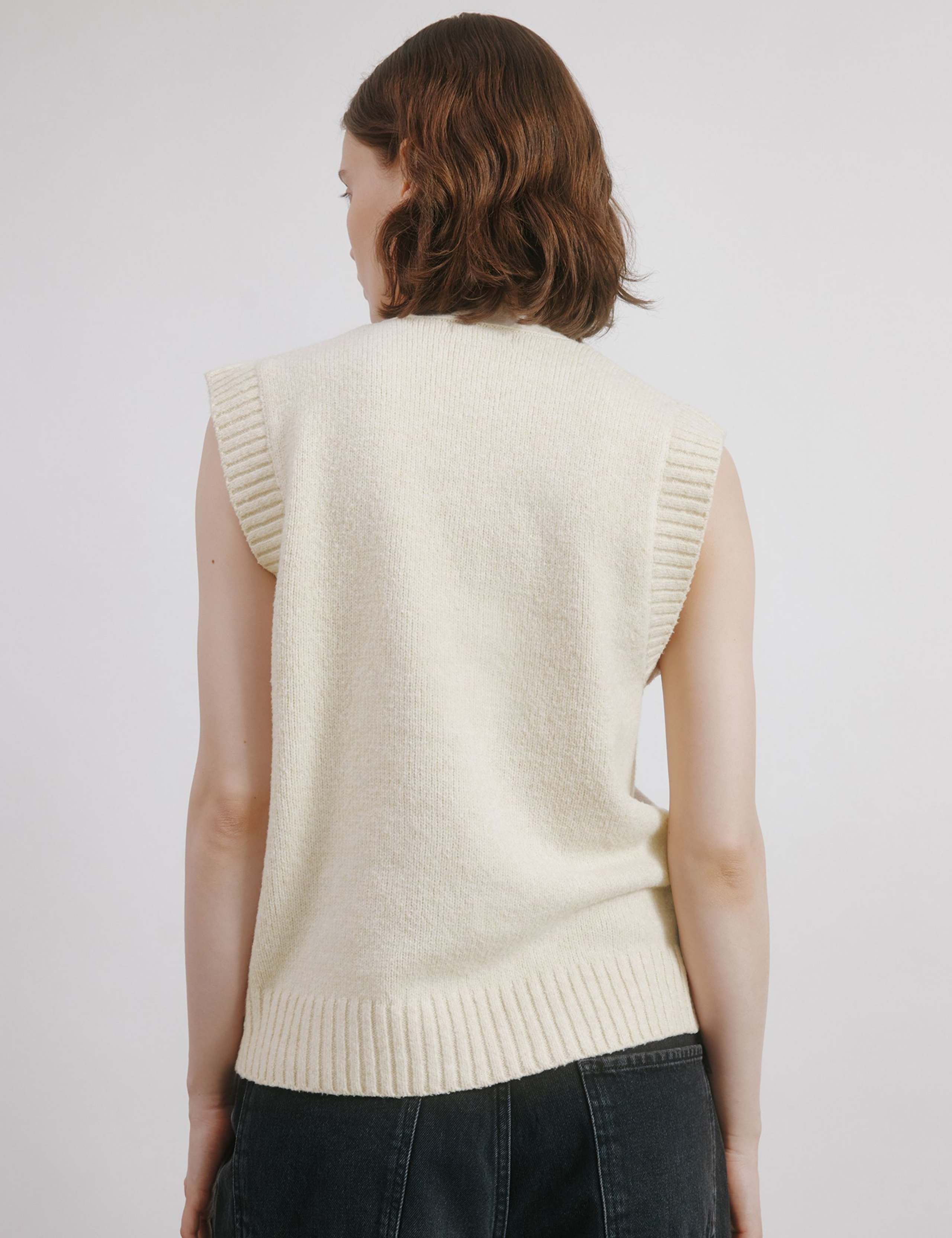 V-Neck Knitted Waistcoat with Wool 3 of 4