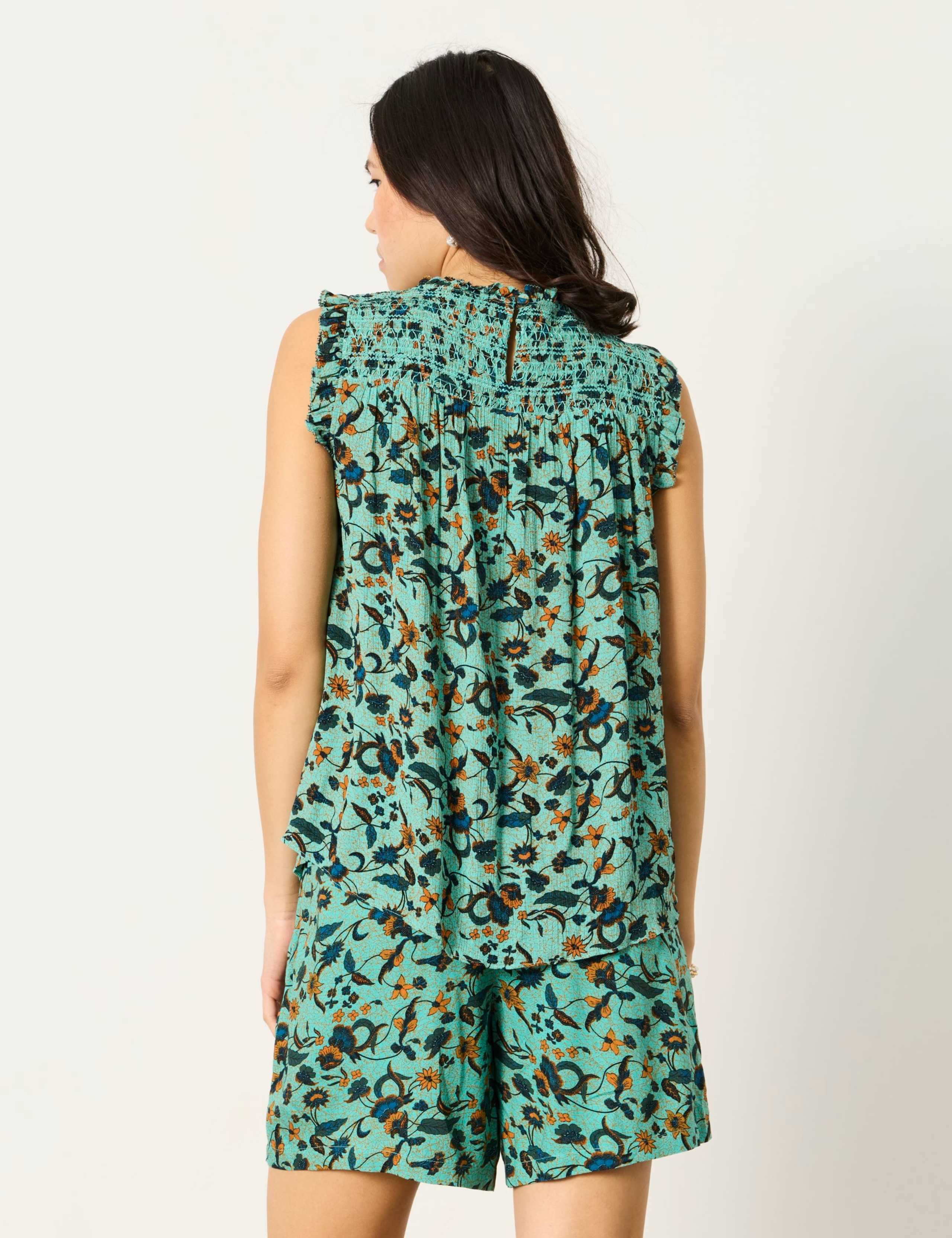 Floral Round Neck Blouse 3 of 7
