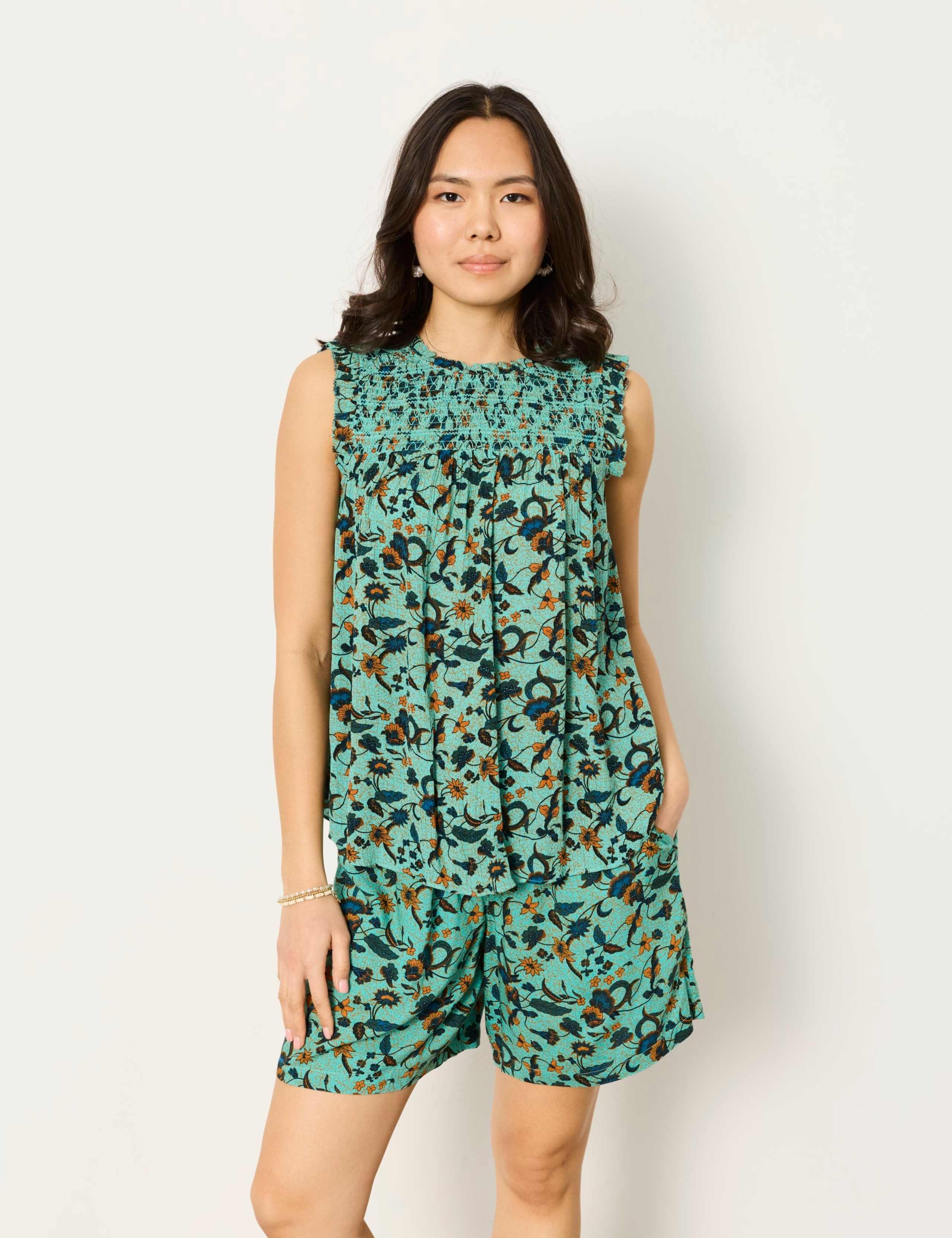 Floral Round Neck Blouse 4 of 7