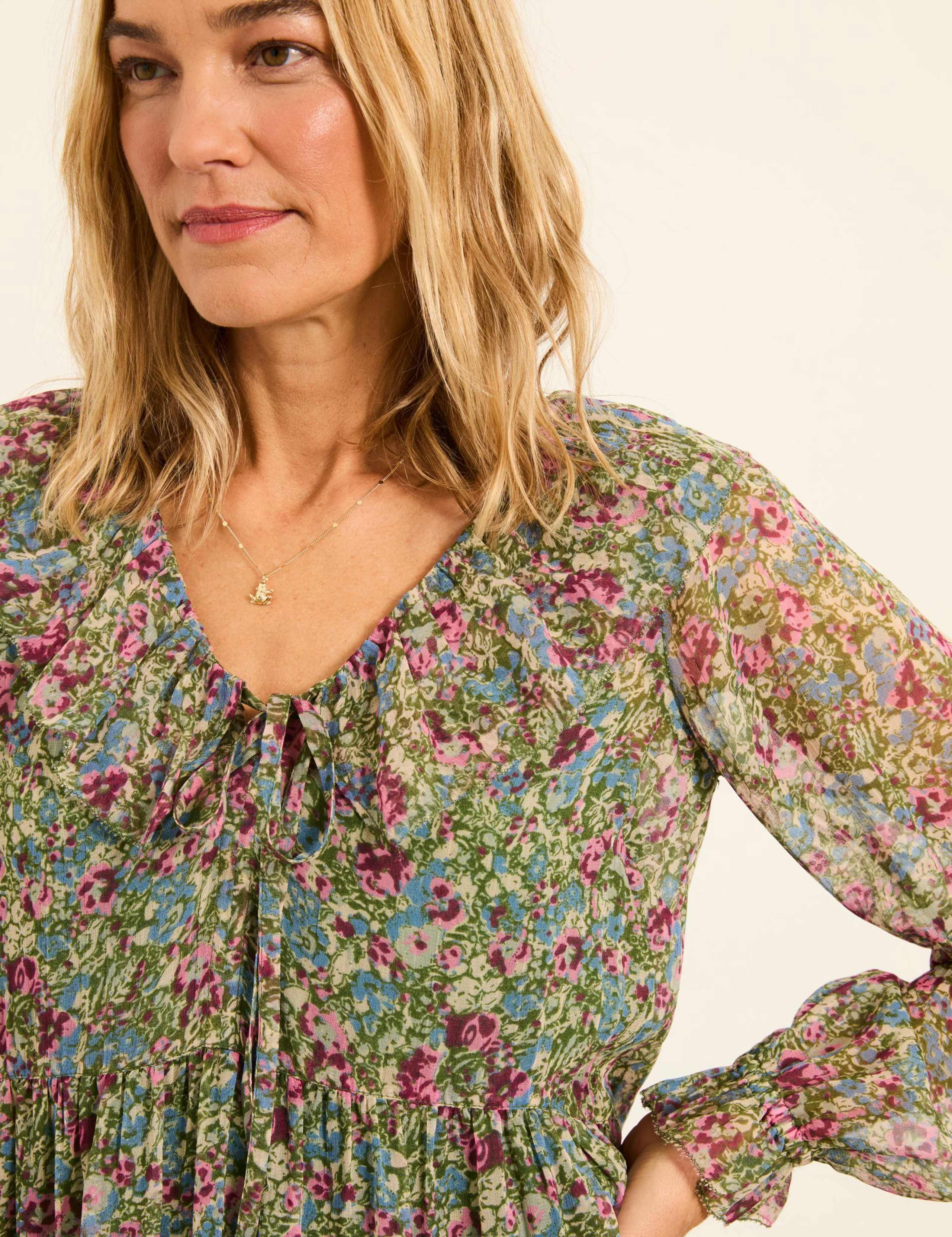 Floral V-Neck Knee Length Tea Dress 5 of 6