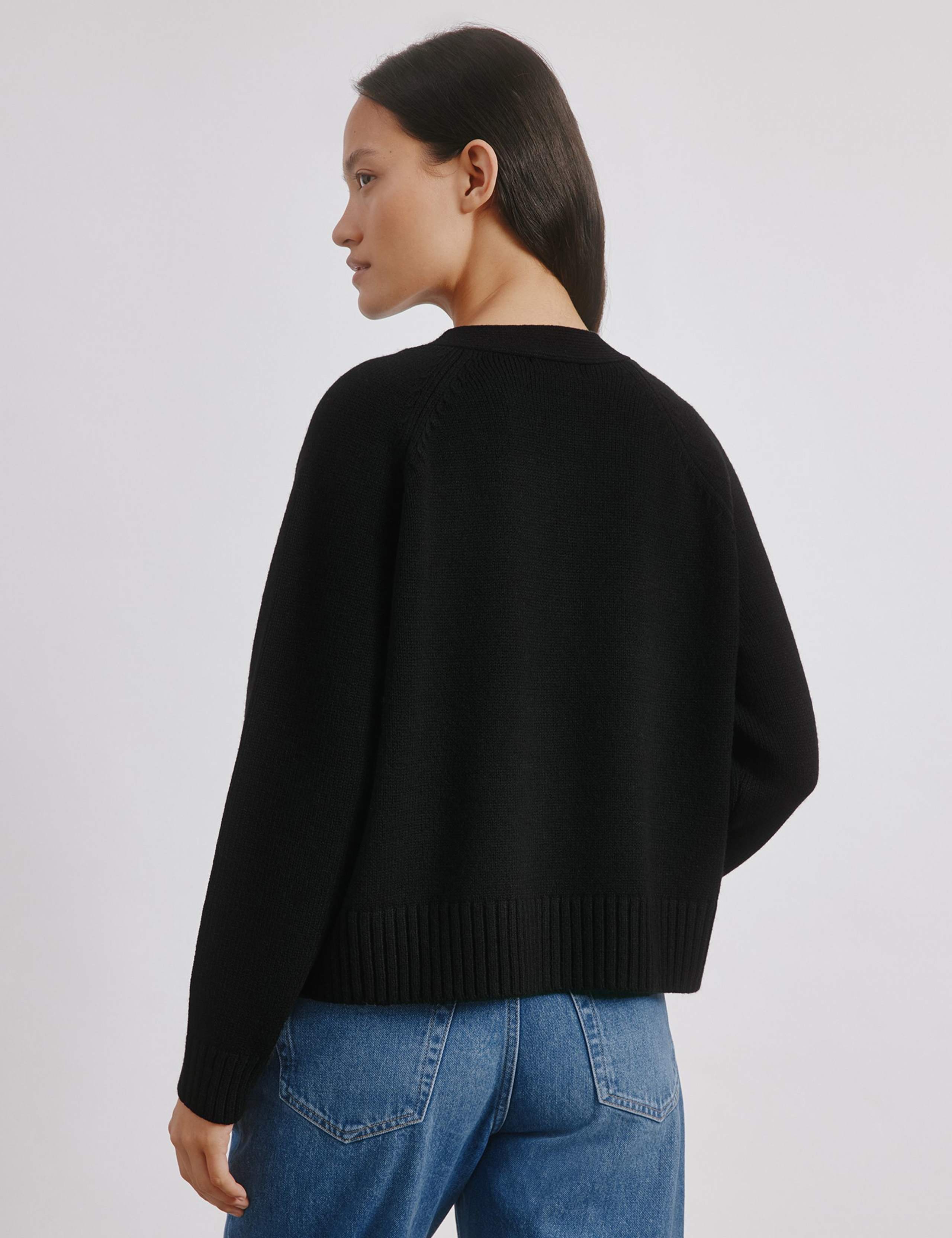 V-Neck Relaxed Cardigan with Wool 4 of 5