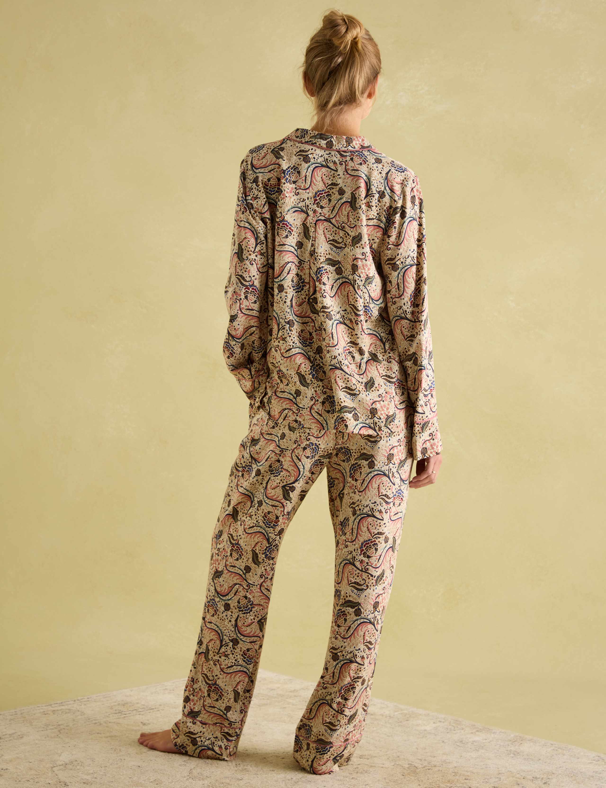 Floral Pyjama Set 5 of 7