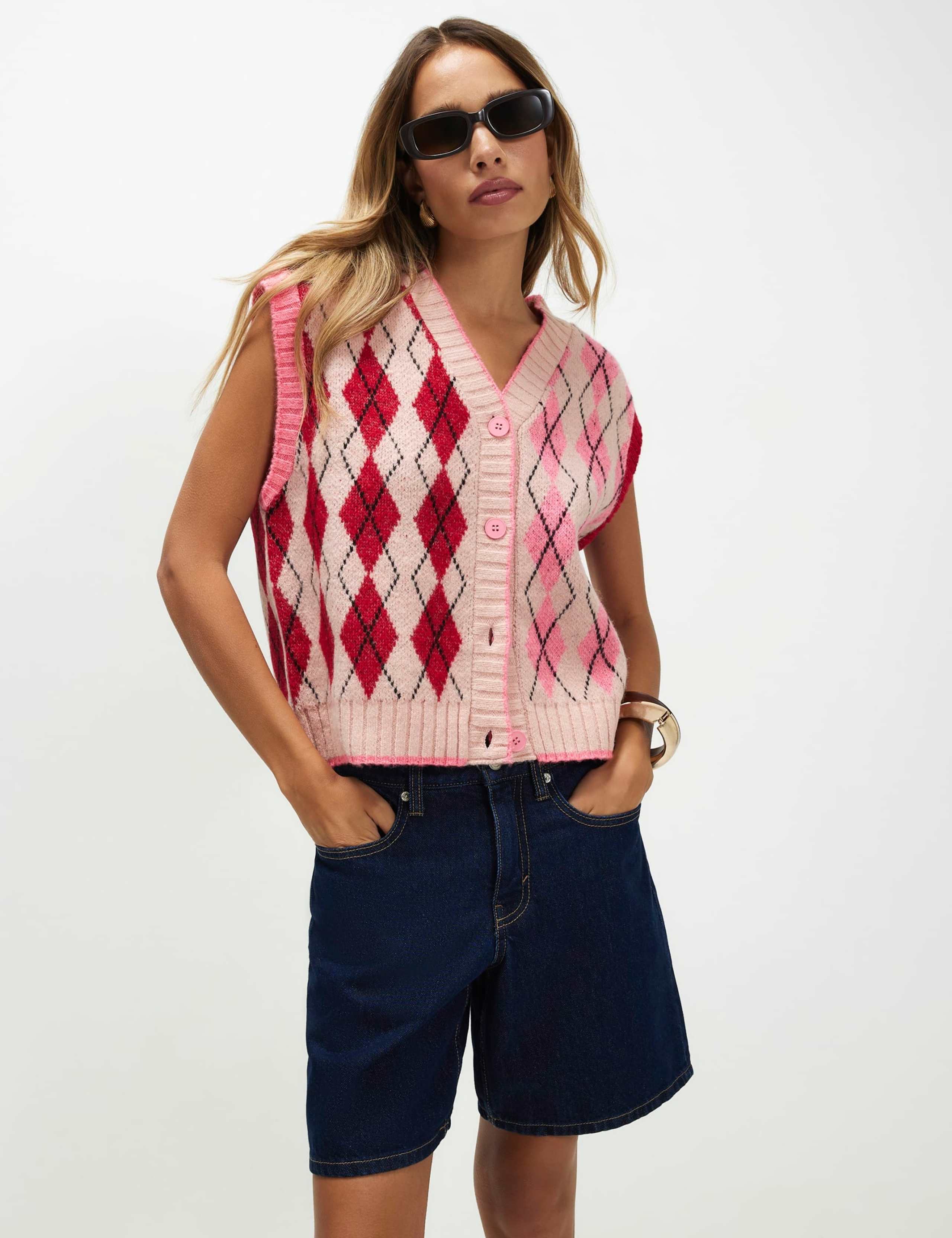 Argyle V-Neck Knitted Vest 5 of 6