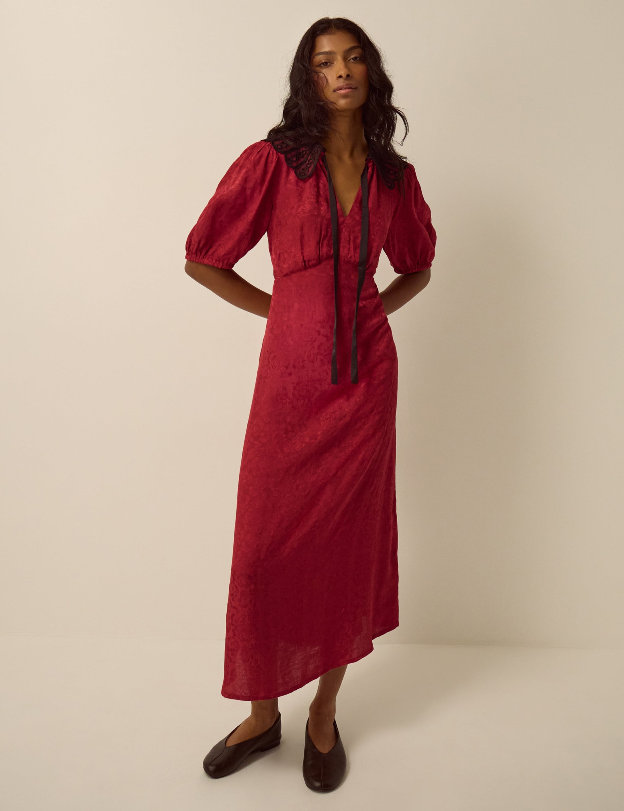 Jacquard V Neck Tie Waist Midi Dress 1 of 5