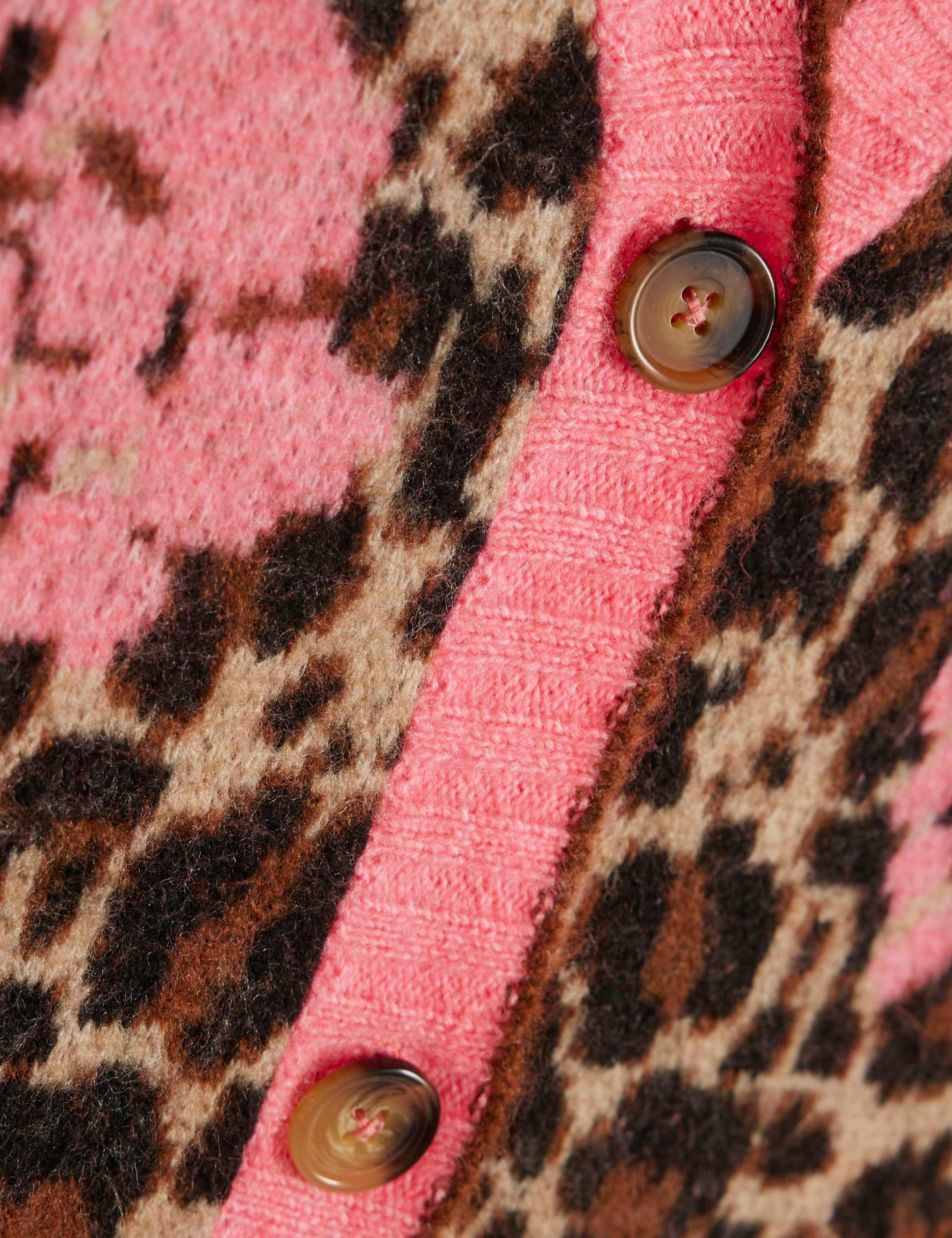Leopard V-Neck Waistcoat 4 of 5