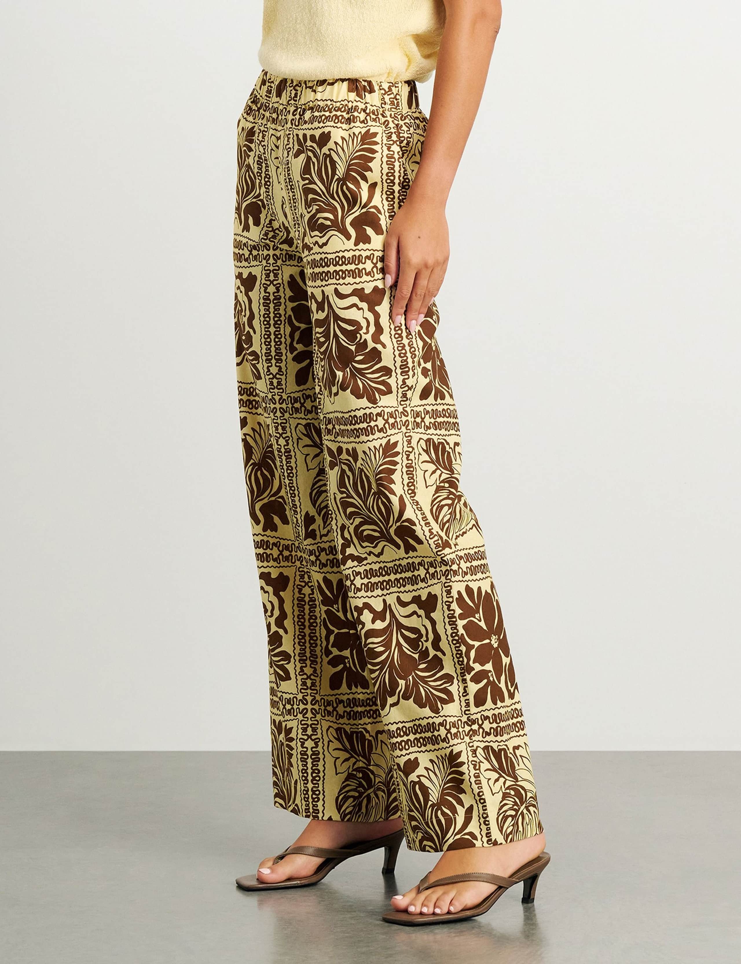 Linen Rich Printed Wide Leg Trousers 3 of 5