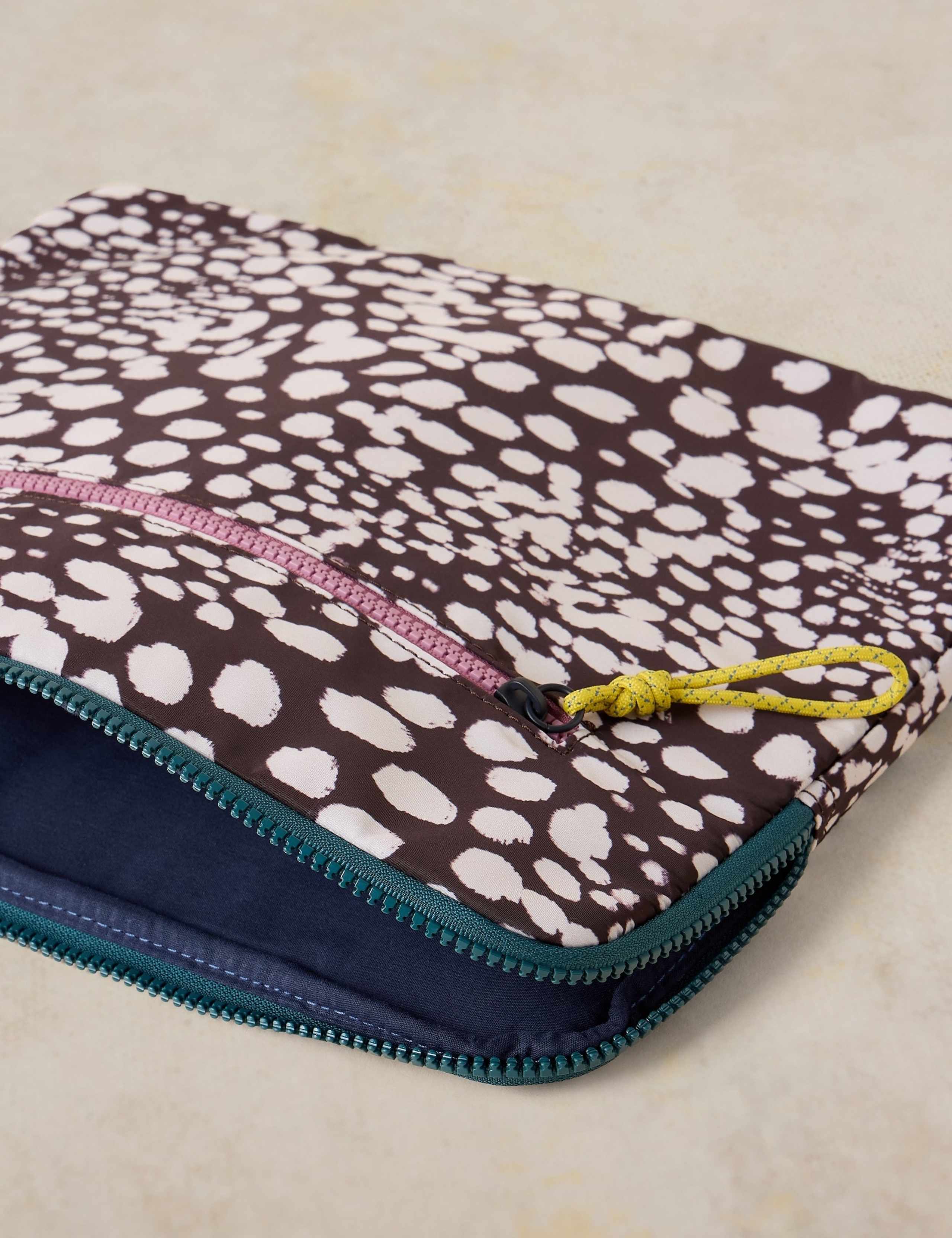 Animal Print Laptop Bag 4 of 4