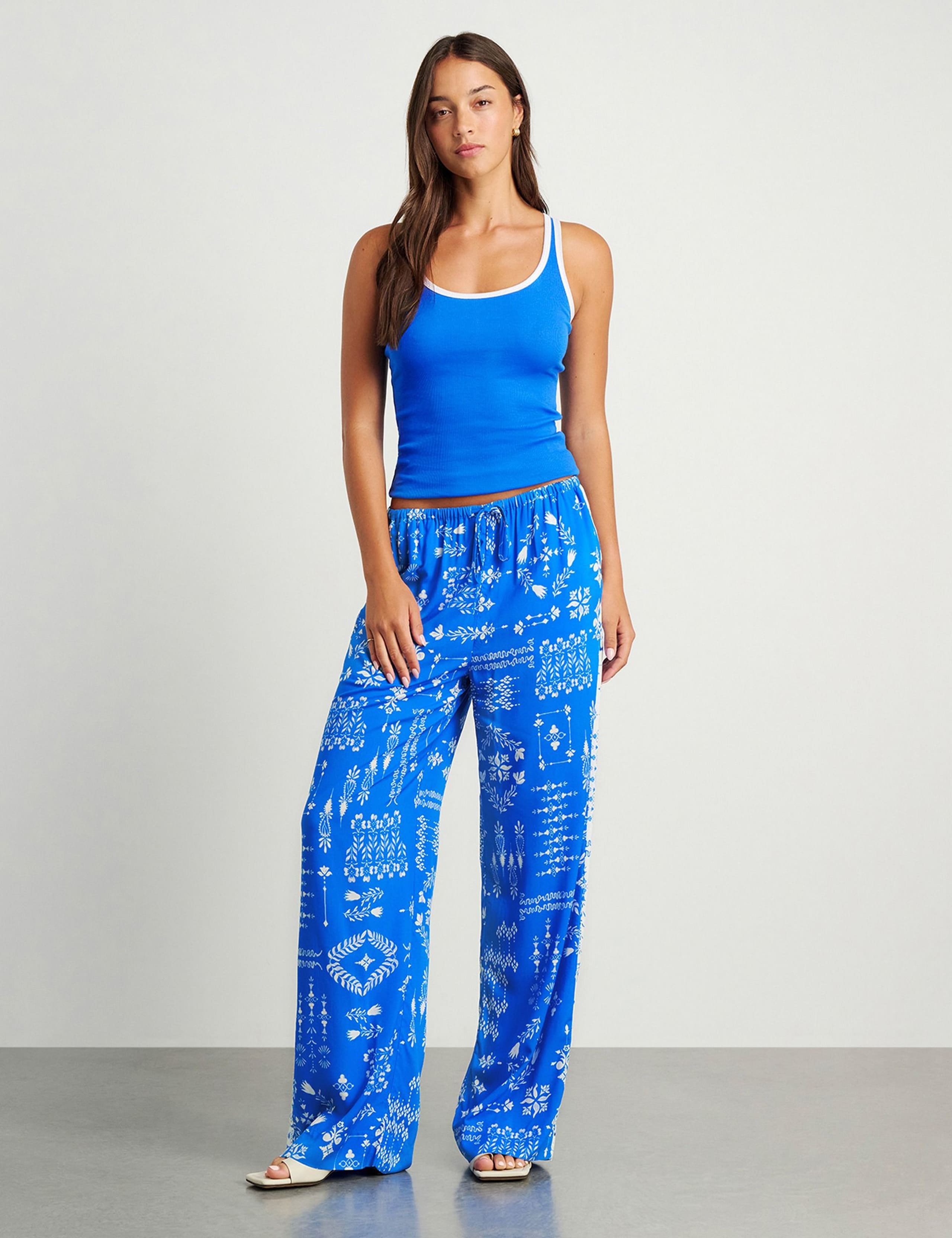 Printed Drawstring Trousers 2 of 6