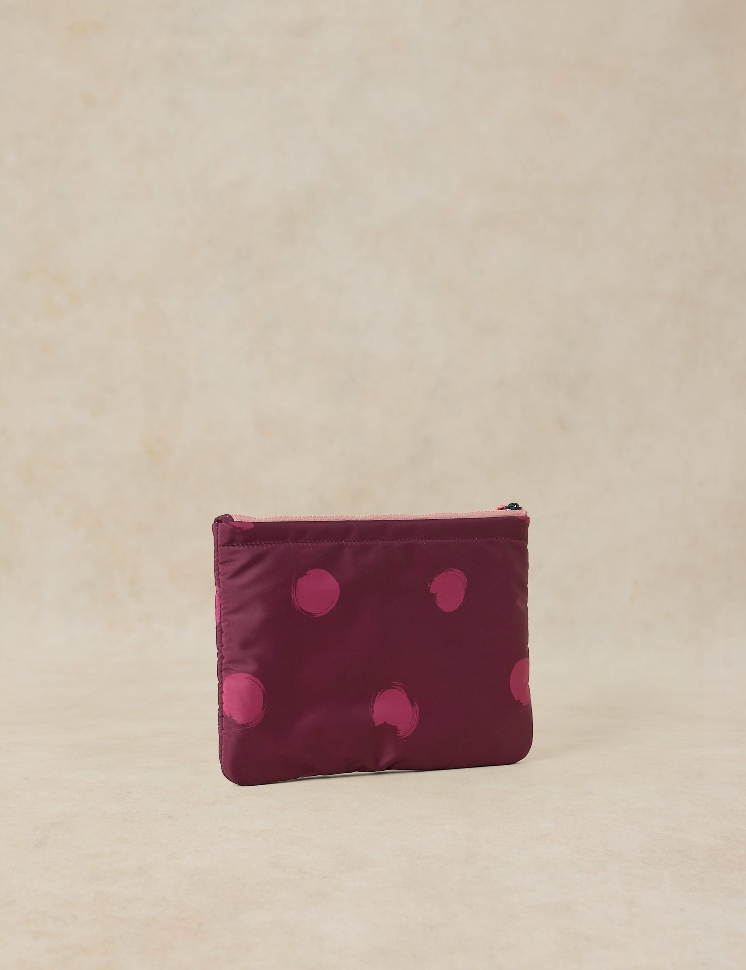 Printed 'Stuff' Zipped Pouch 3 of 4