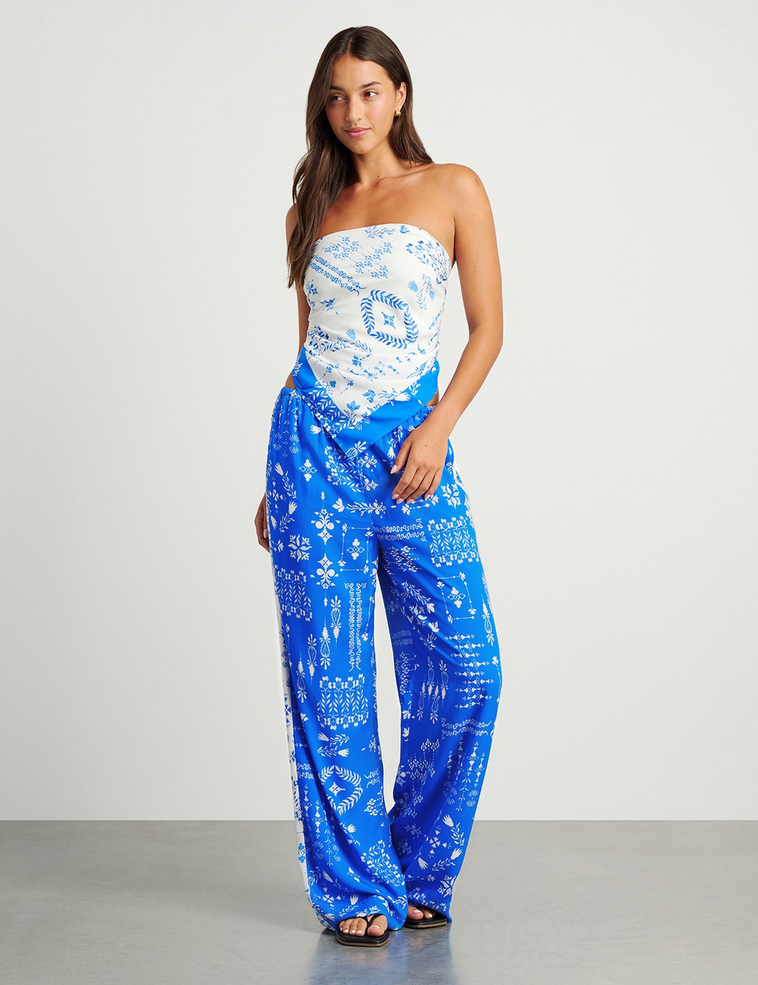 Printed Tie Detail Bandeau Top 2 of 6