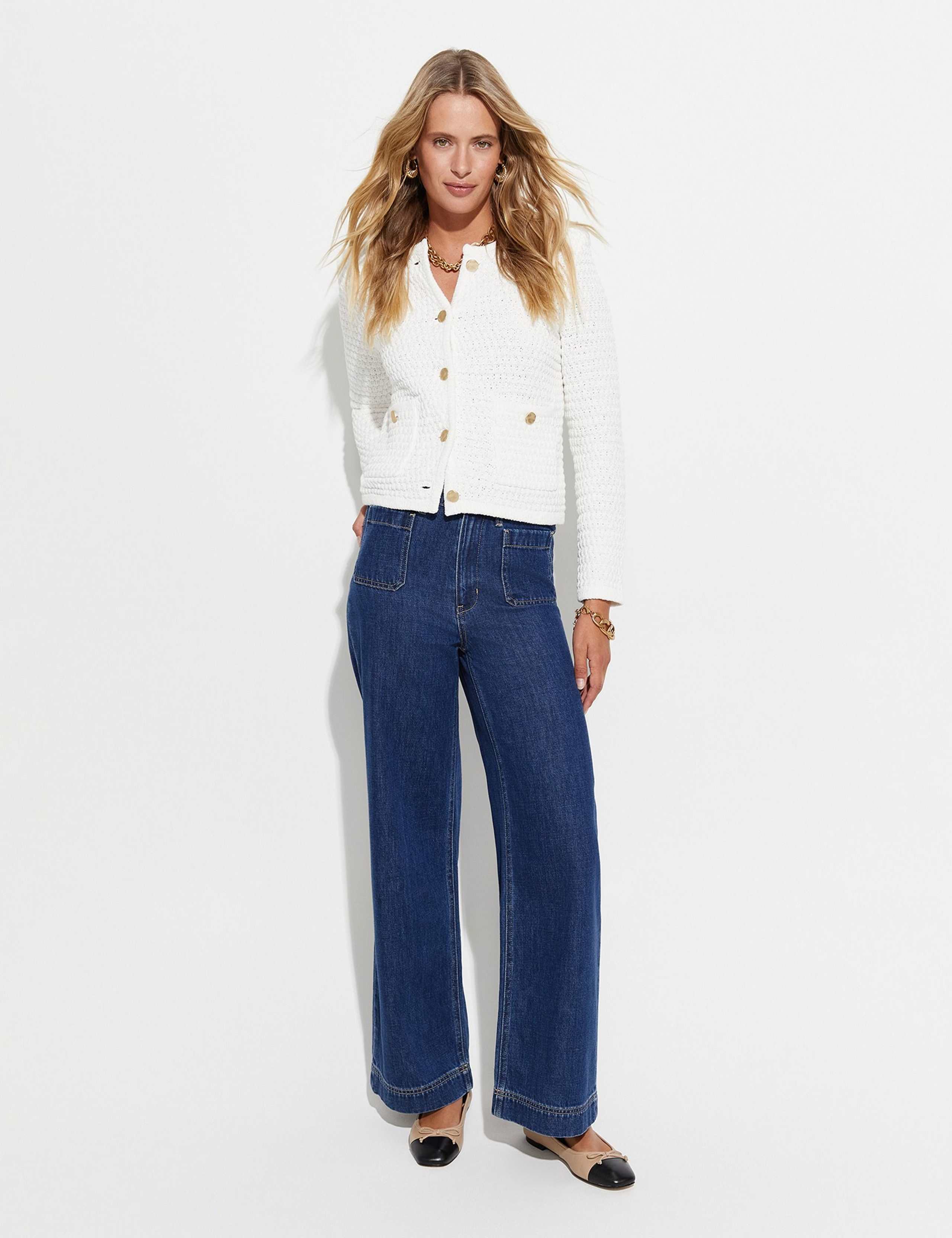 Pure Linen High Waisted Shorts 2 of 4