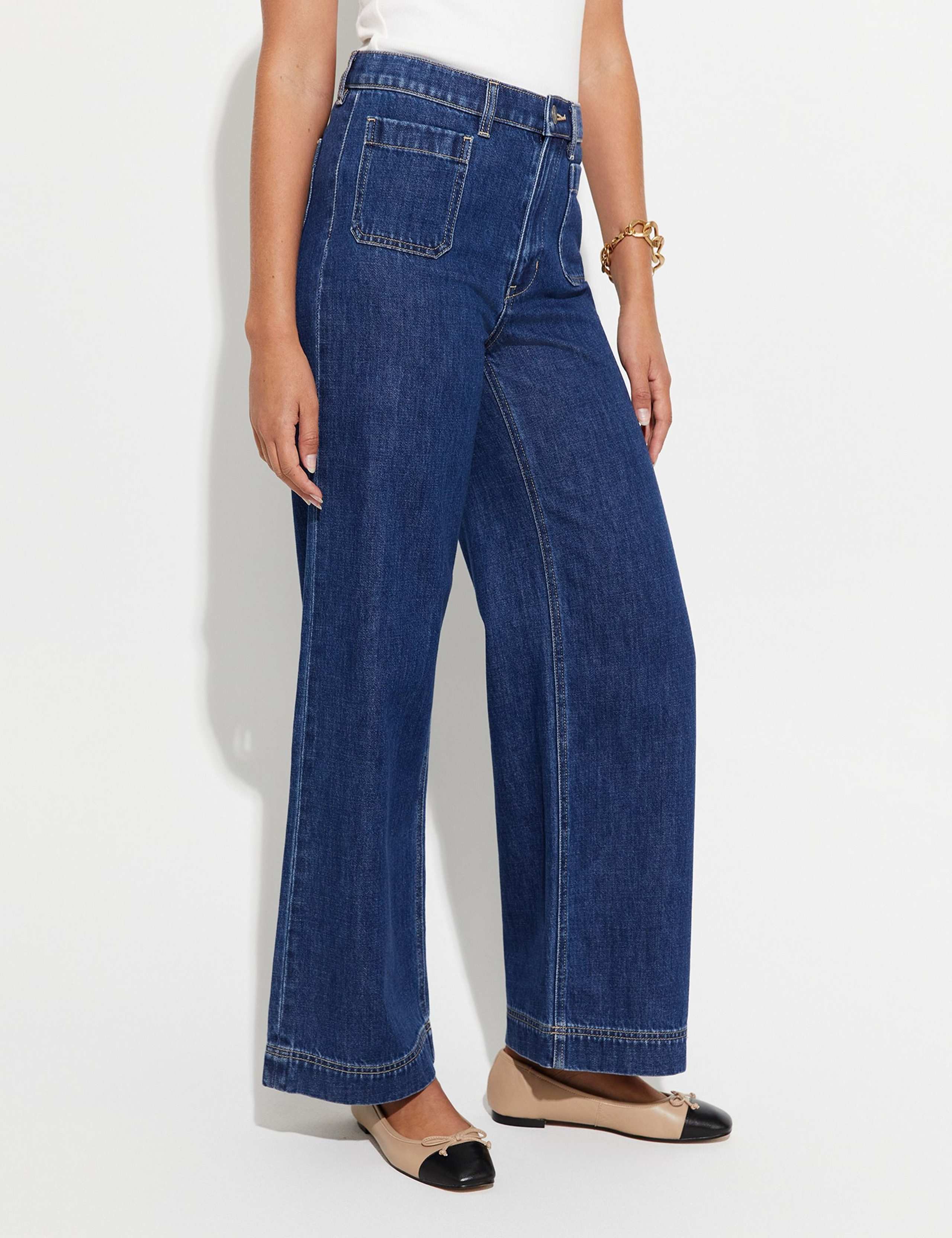 Pure Linen High Waisted Shorts 3 of 4