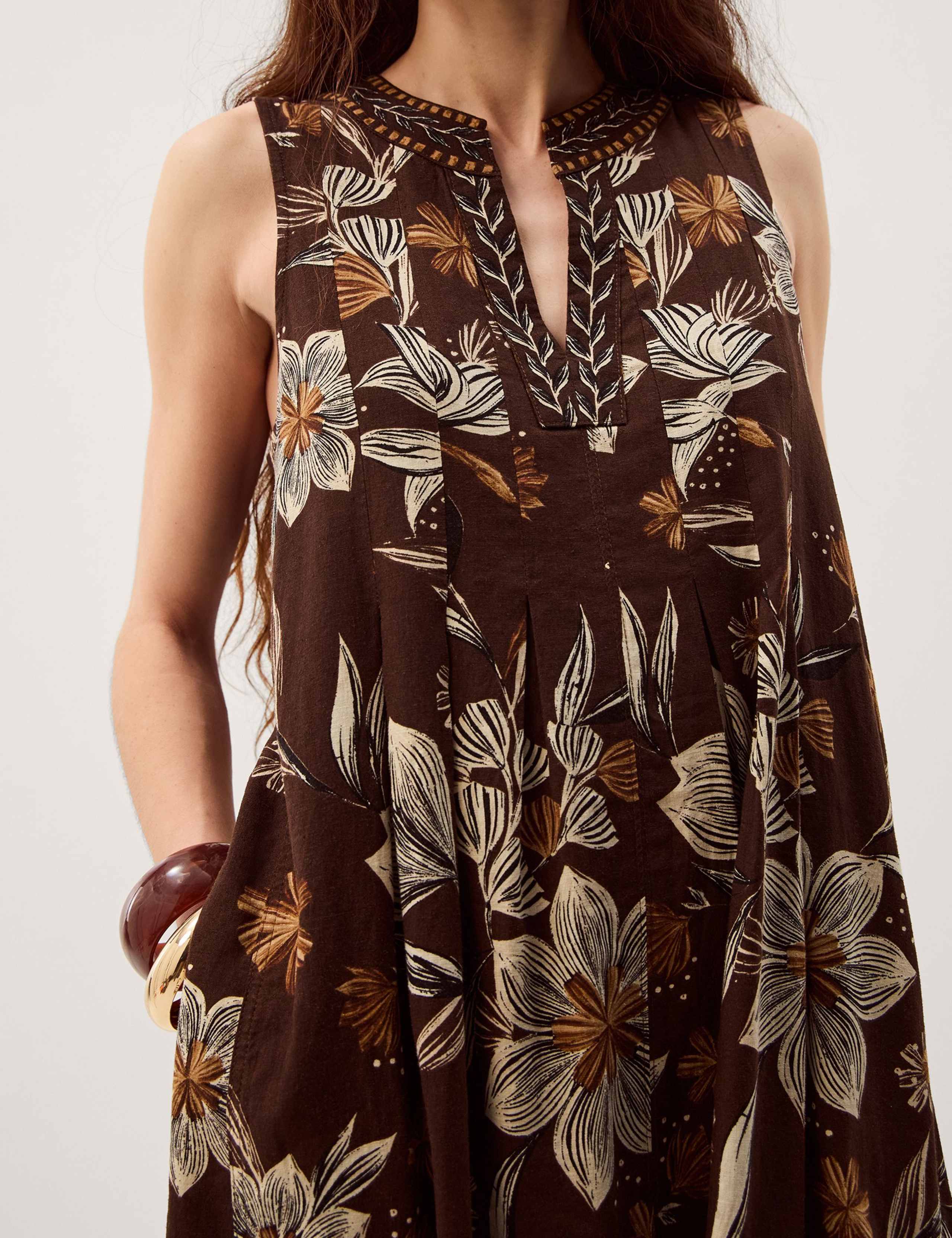 Linen Rich Floral V-Neck Midi Shift Dress 6 of 6