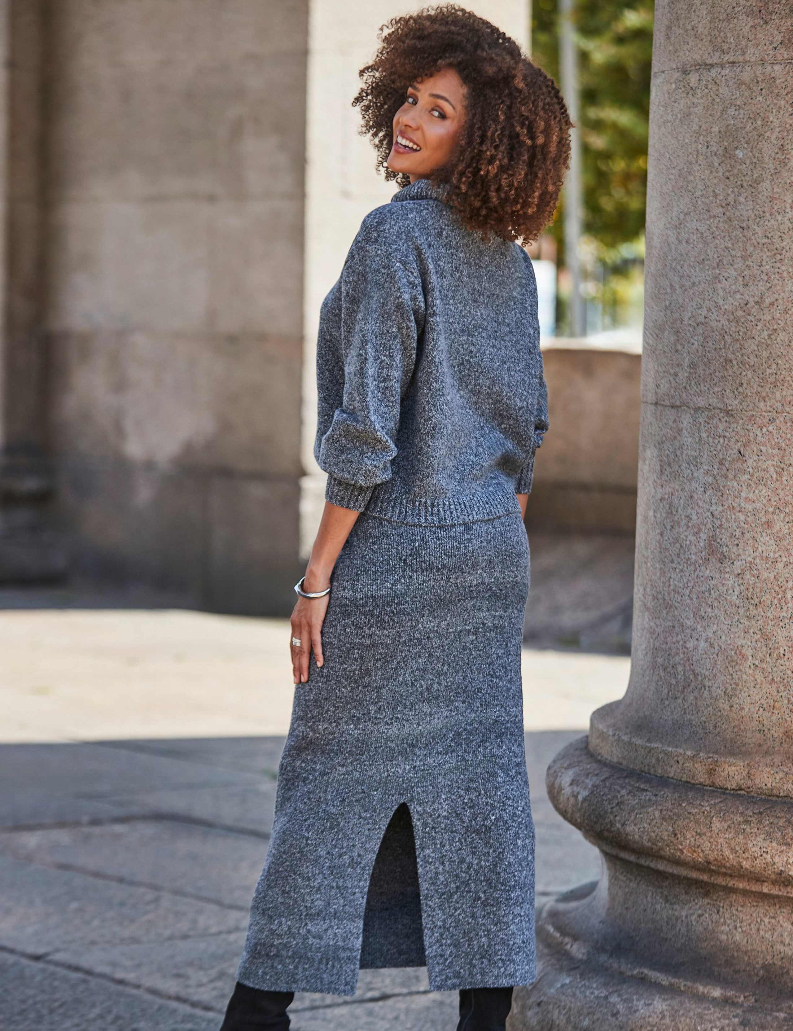 Knitted Buckle Detail Midaxi Pencil Skirt 4 of 5