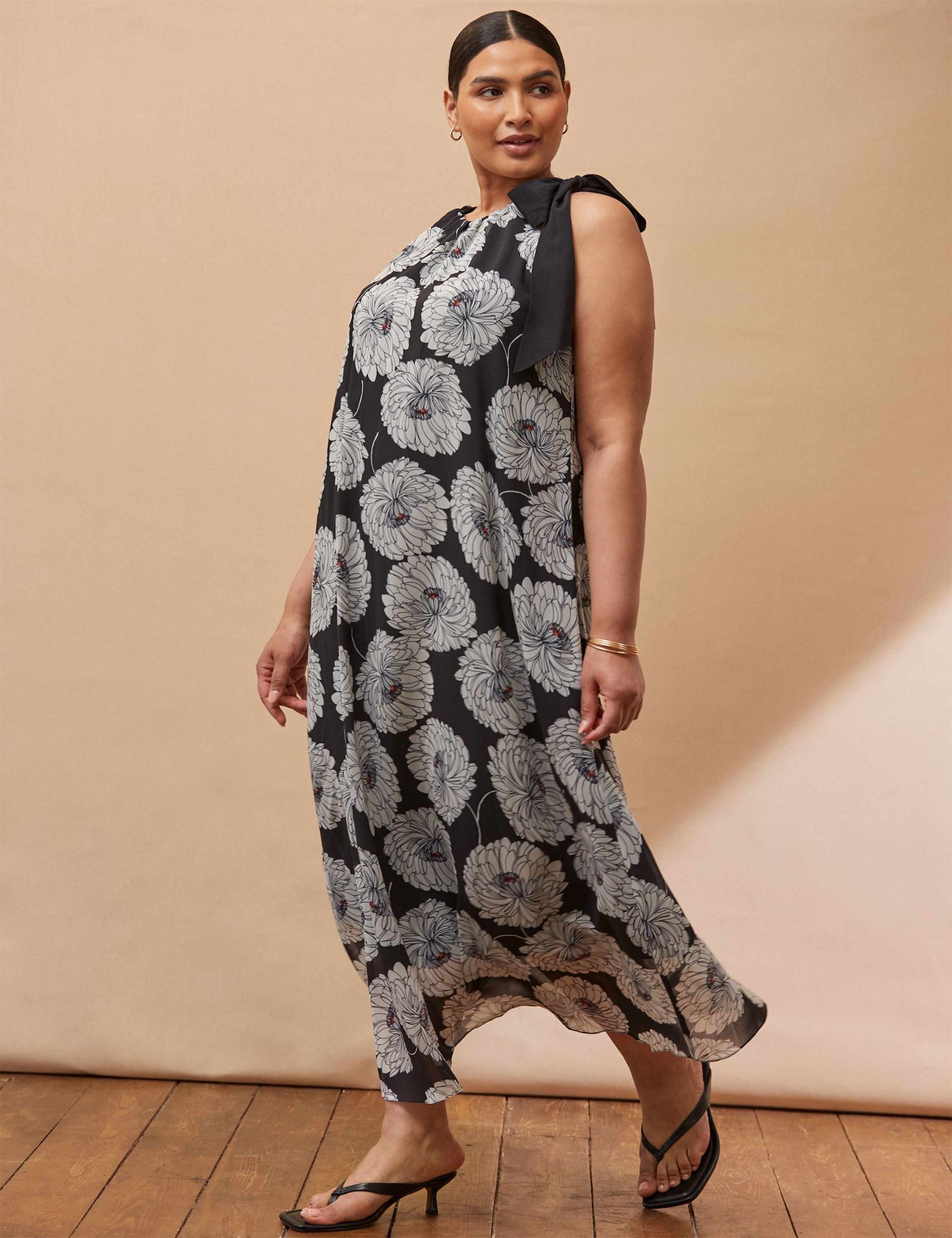 Floral Halter Neck Maxi Waisted Dress 2 of 5
