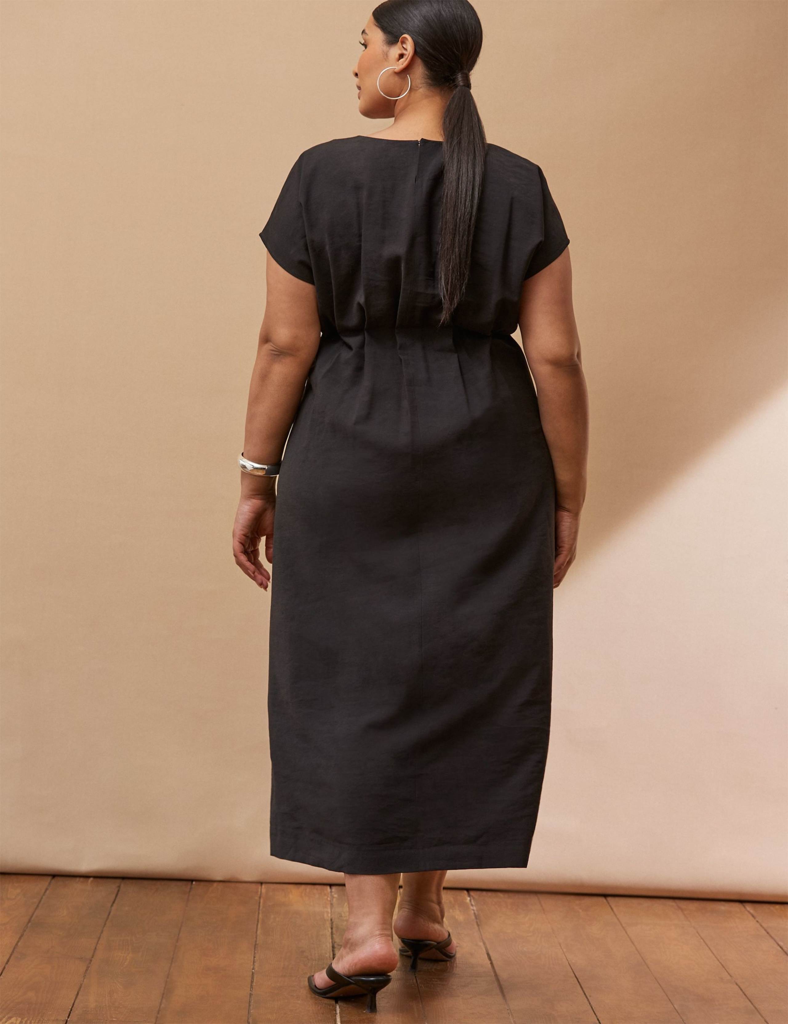 Round Neck Pleated Midaxi Tea Dress 2 of 4