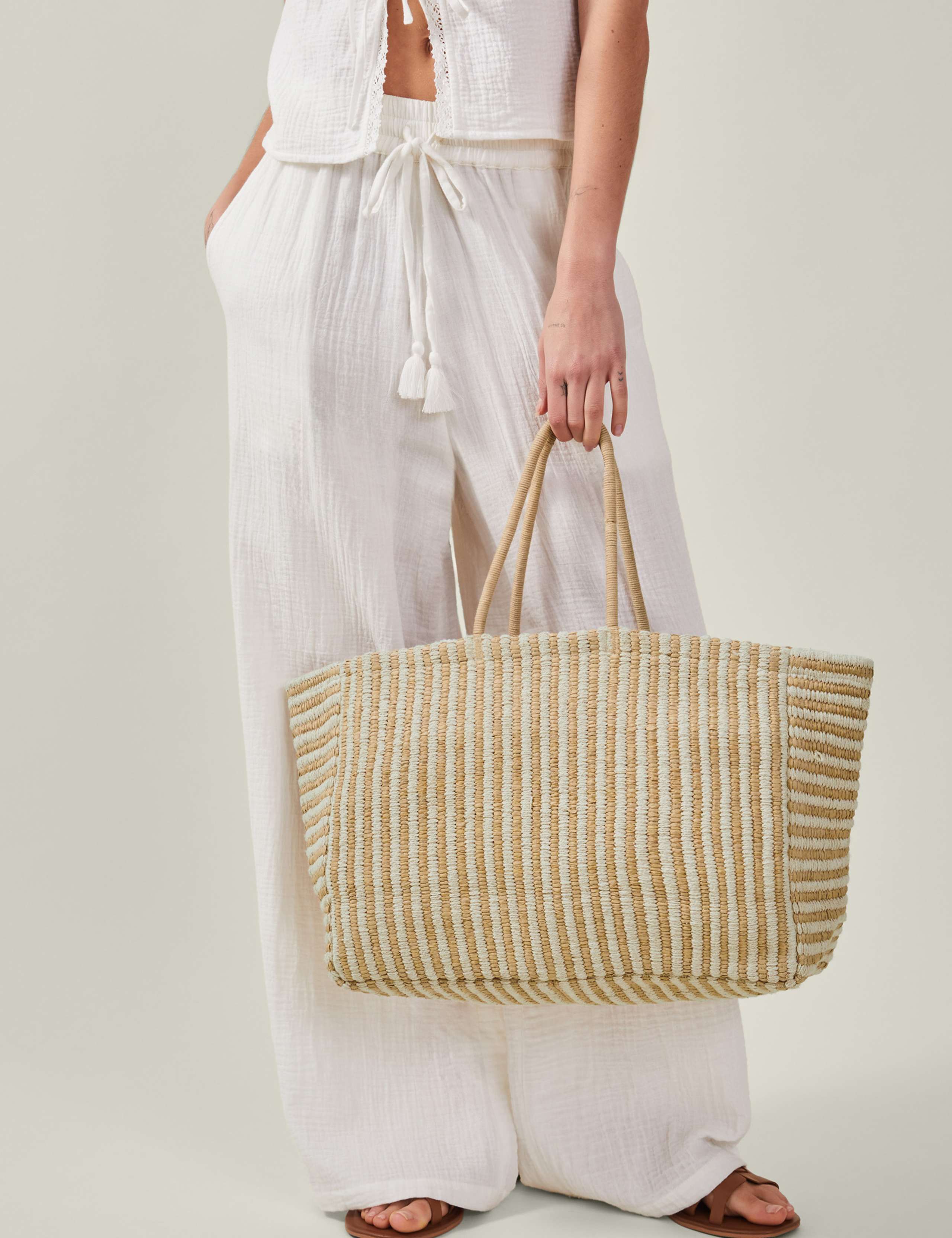 Striped Oversized Tote Bag 5 of 5