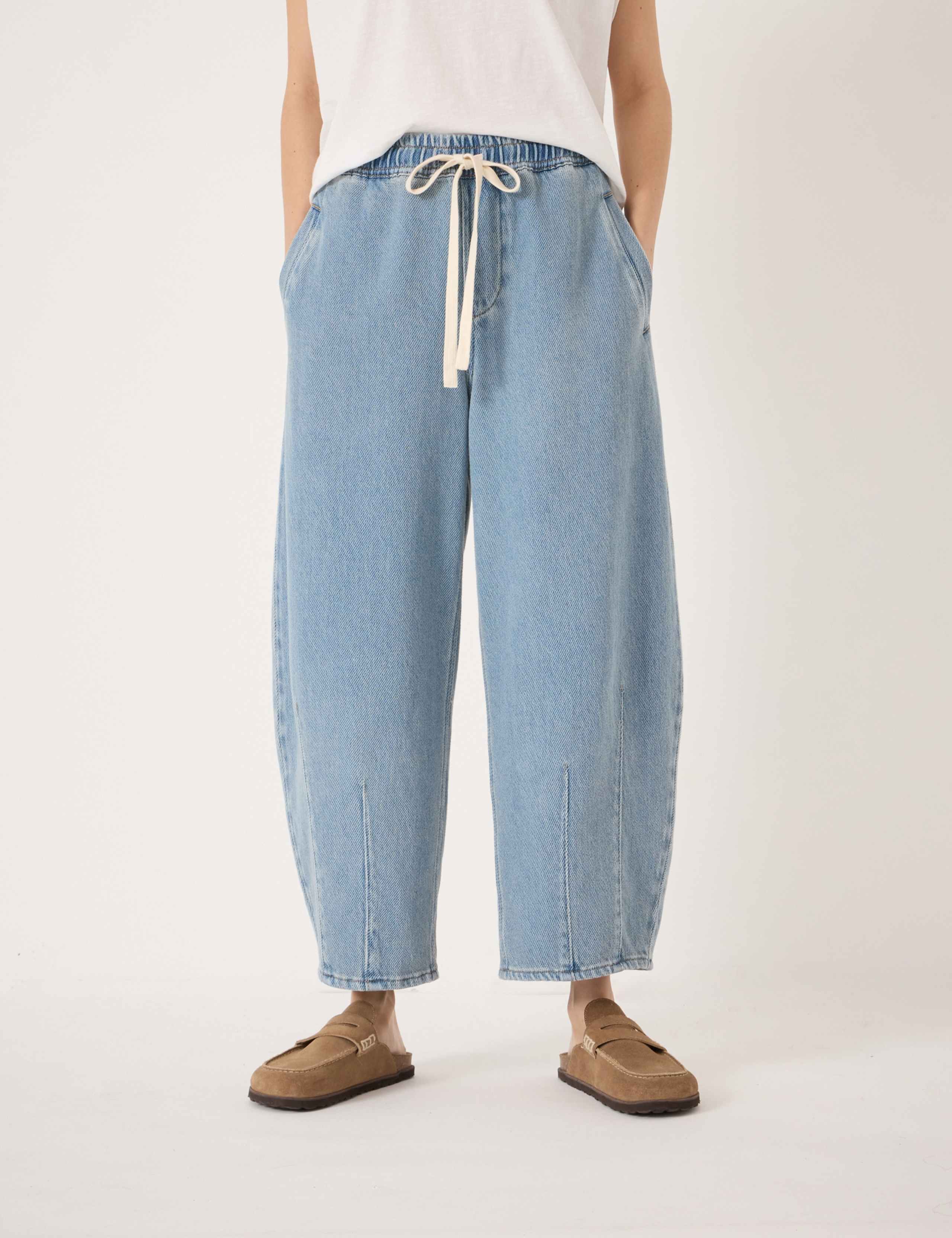 Supersoft Elasticated High Waisted Barrel Jeans 3 of 5