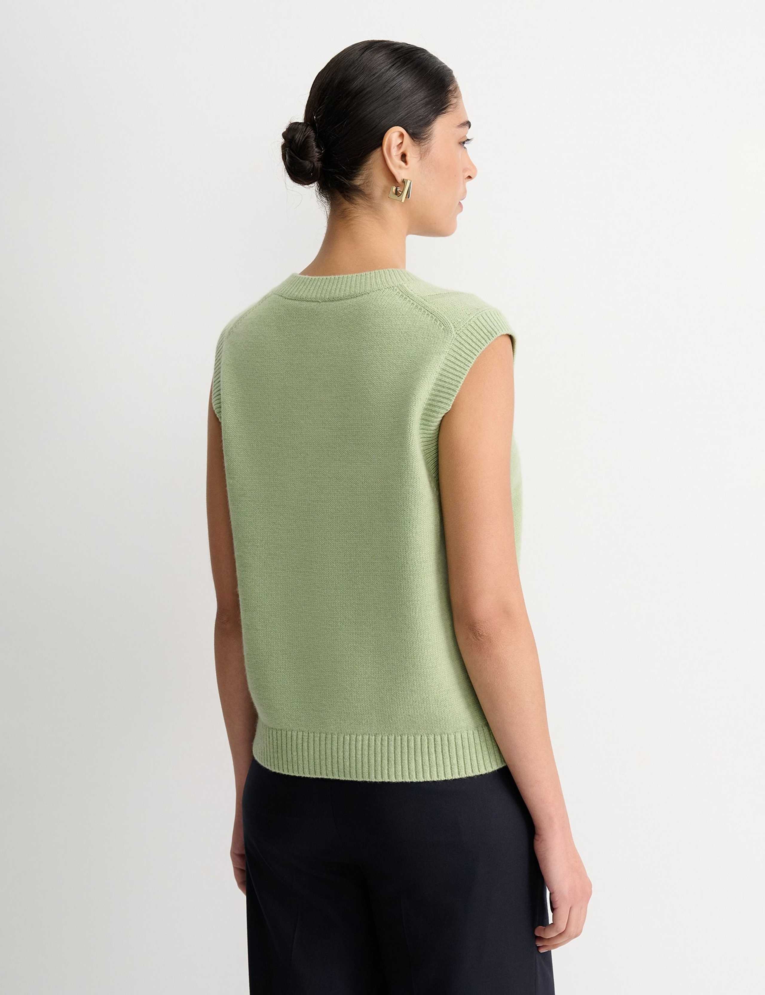Wool Rich Cable Knit Crew Neck Knitted Vest 4 of 4