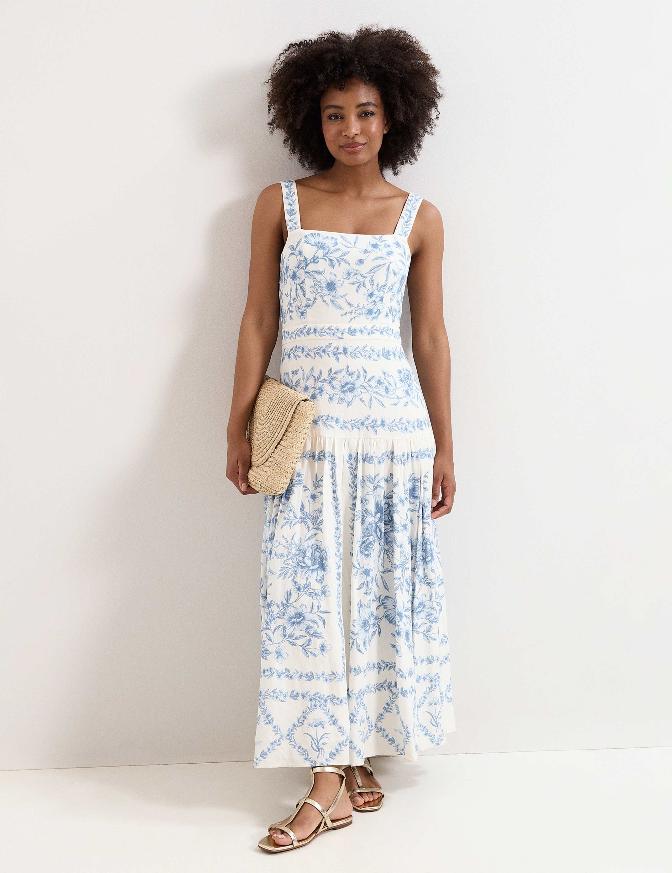 Straw Clutch Bag 4 of 5