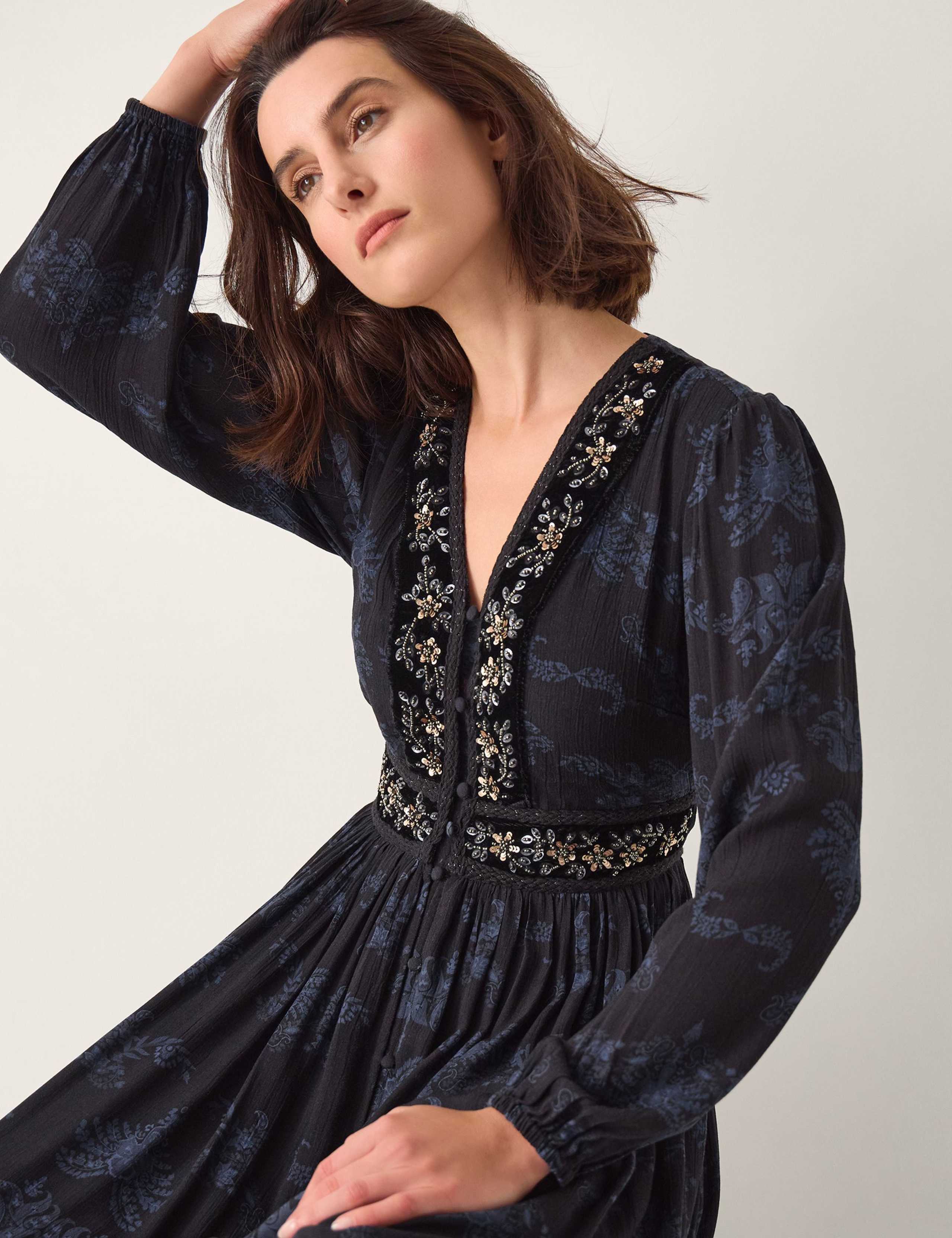 Printed V-Neck Midi Tiered Dress 2 of 4