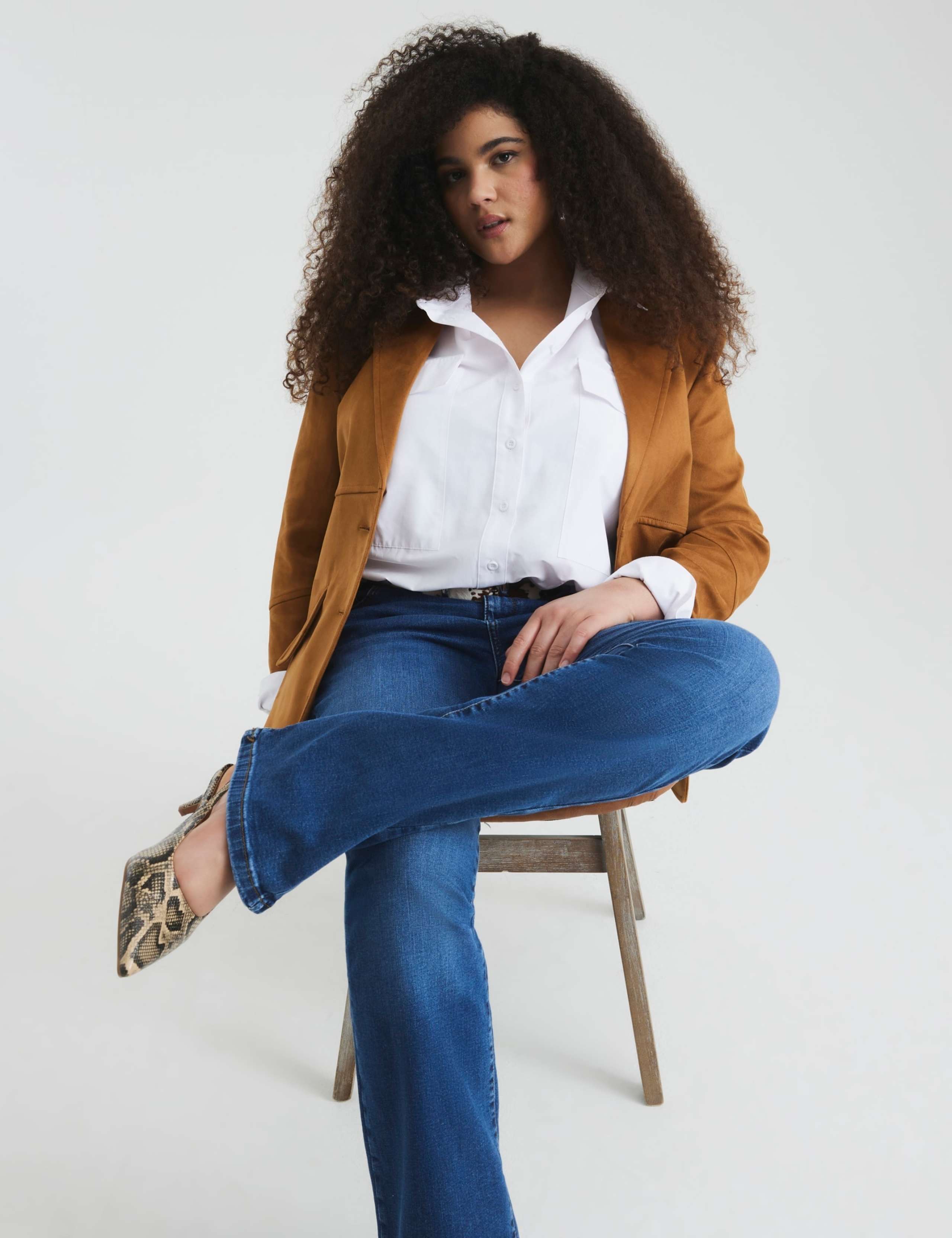 Mid Rise Flared Jeans 3 of 5