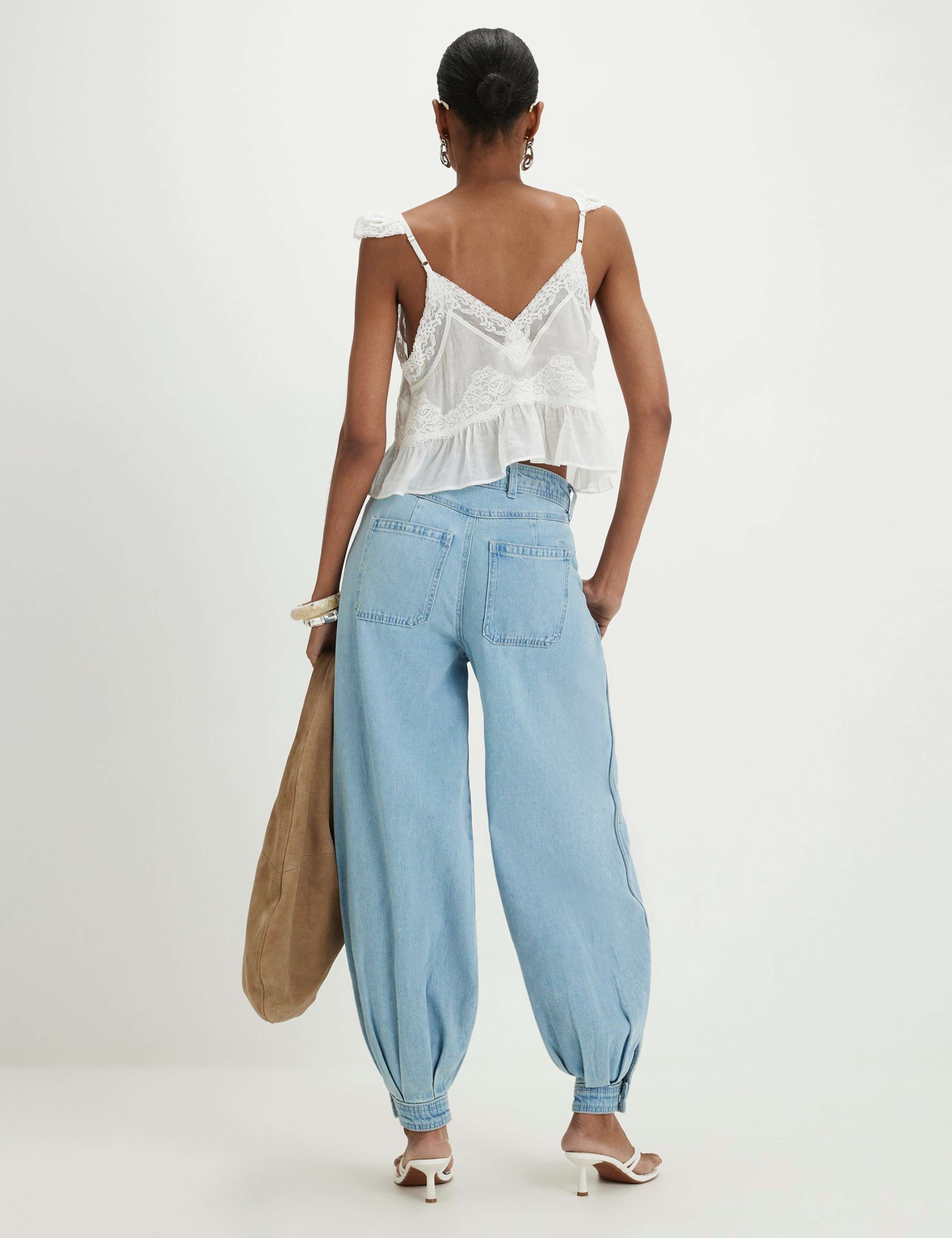 Lyocell Blend High Waisted Balloon Leg Jeans 3 of 4