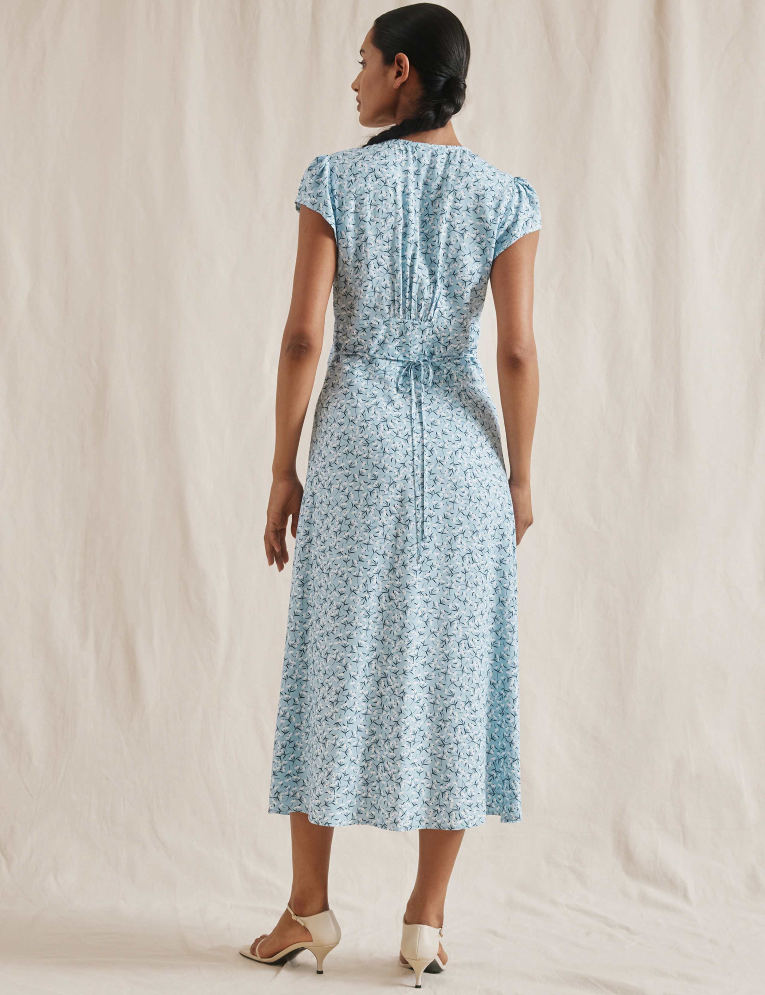 Jasmin Dress 3 of 6