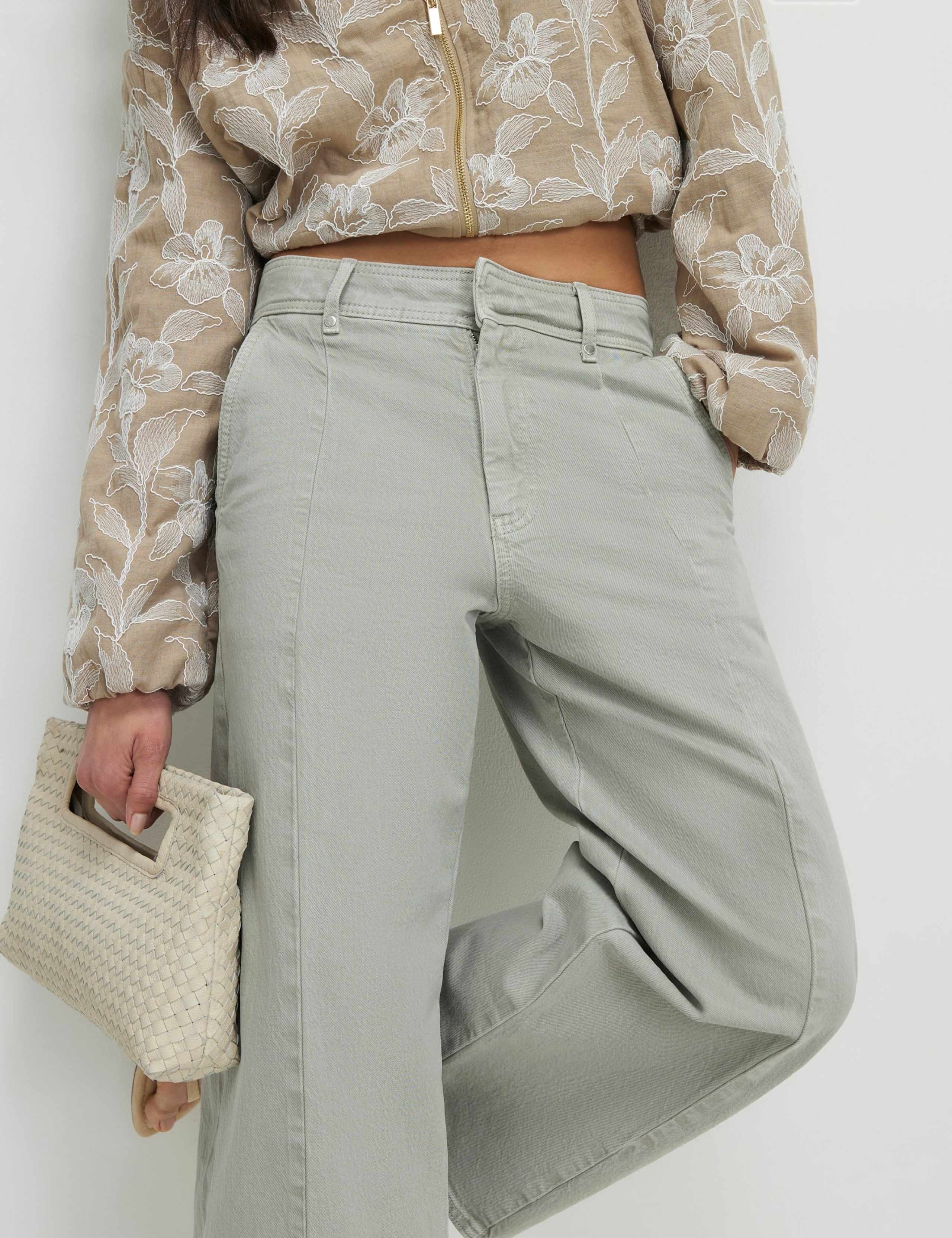 Seam Front Wide Leg Cropped Jeans 3 of 3