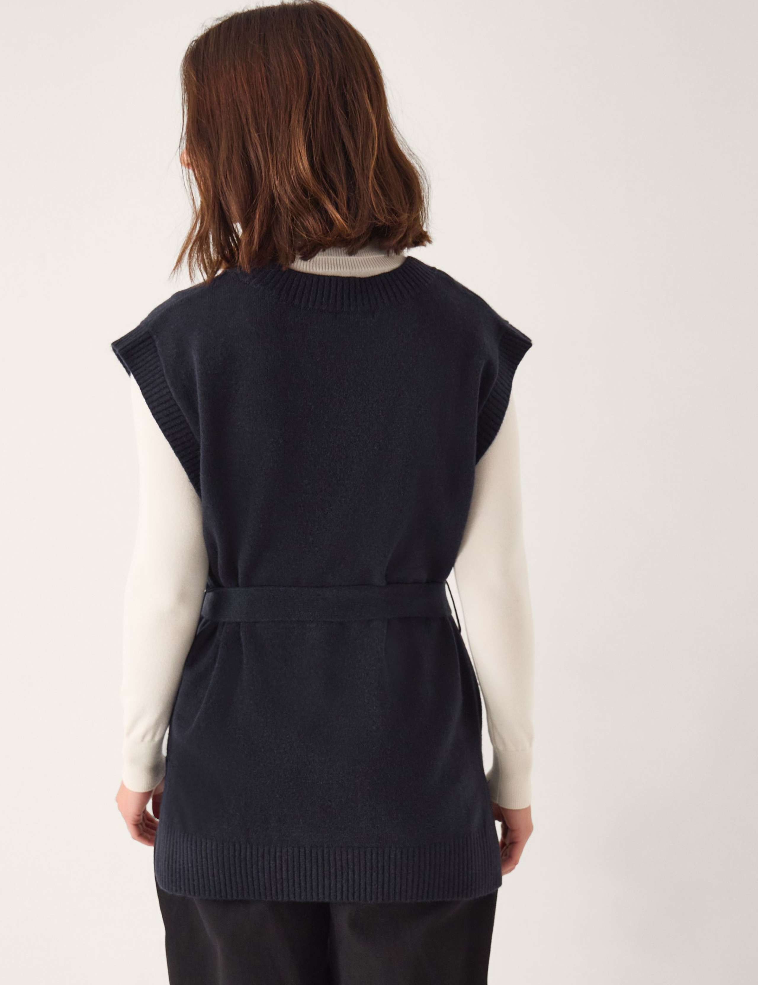 Cable Knit V-Neck Knitted Vest 6 of 6