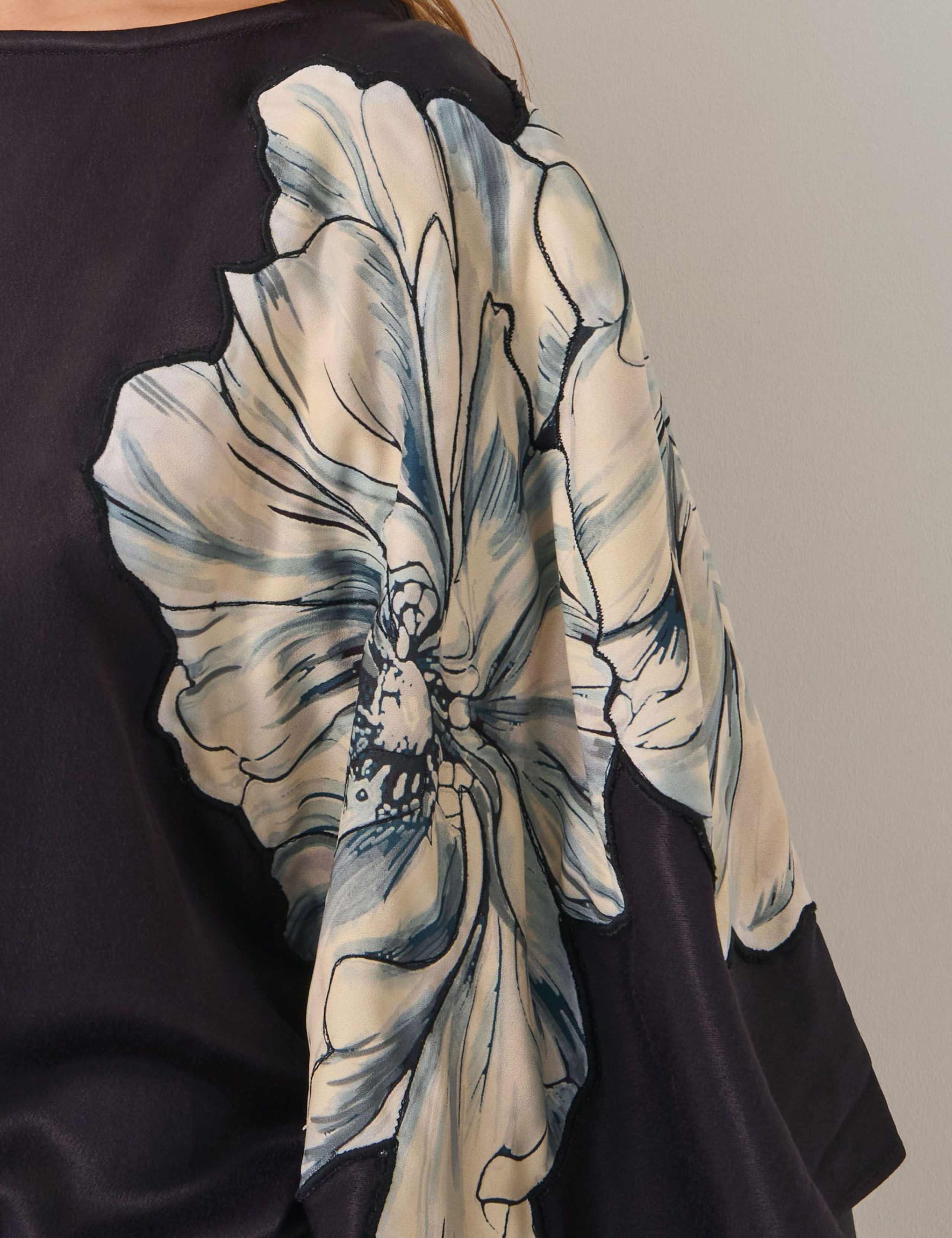 Floral Tie Waist Midi Kimono Dress 5 of 5