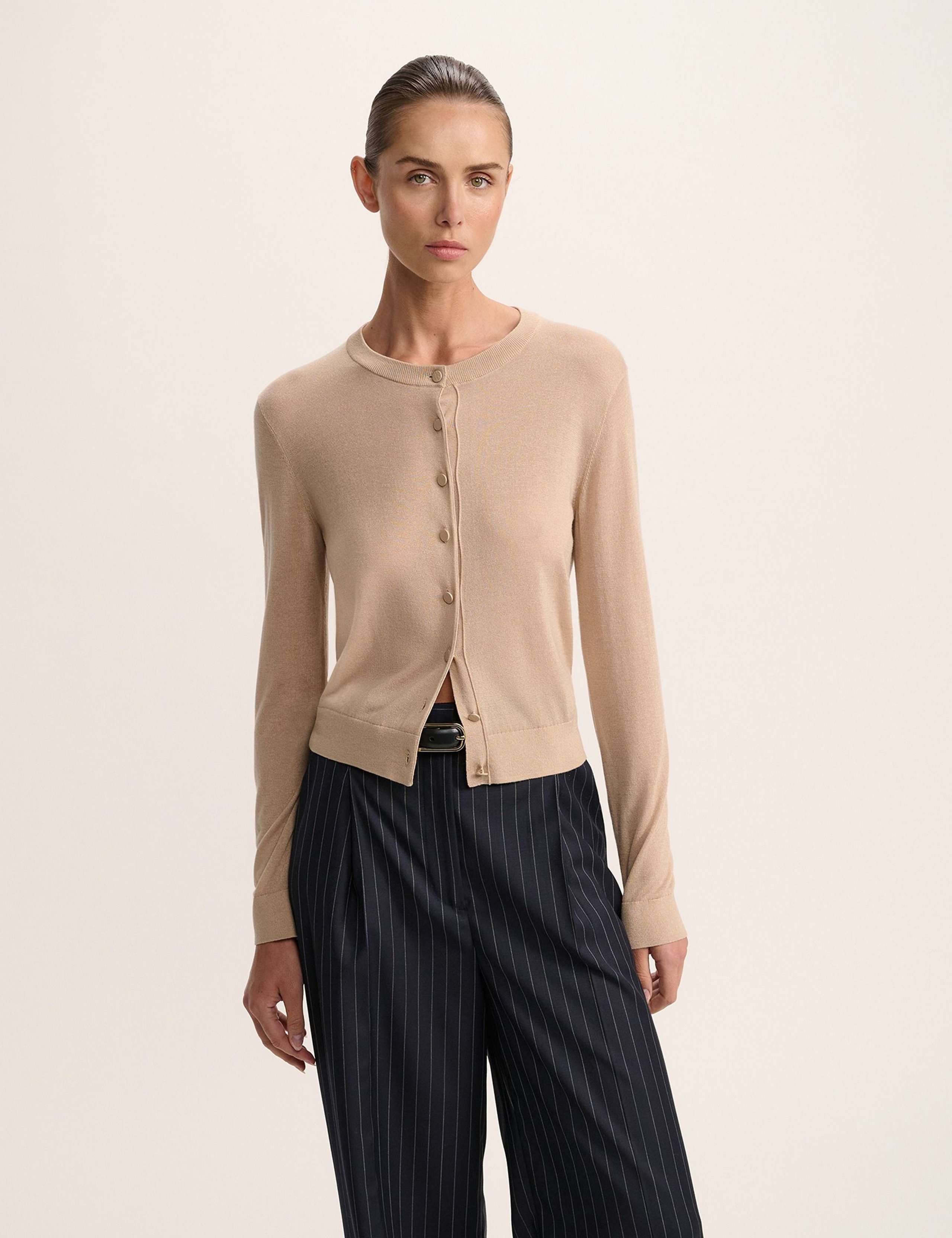 Crew Neck Cardigan with Silk 4 of 5