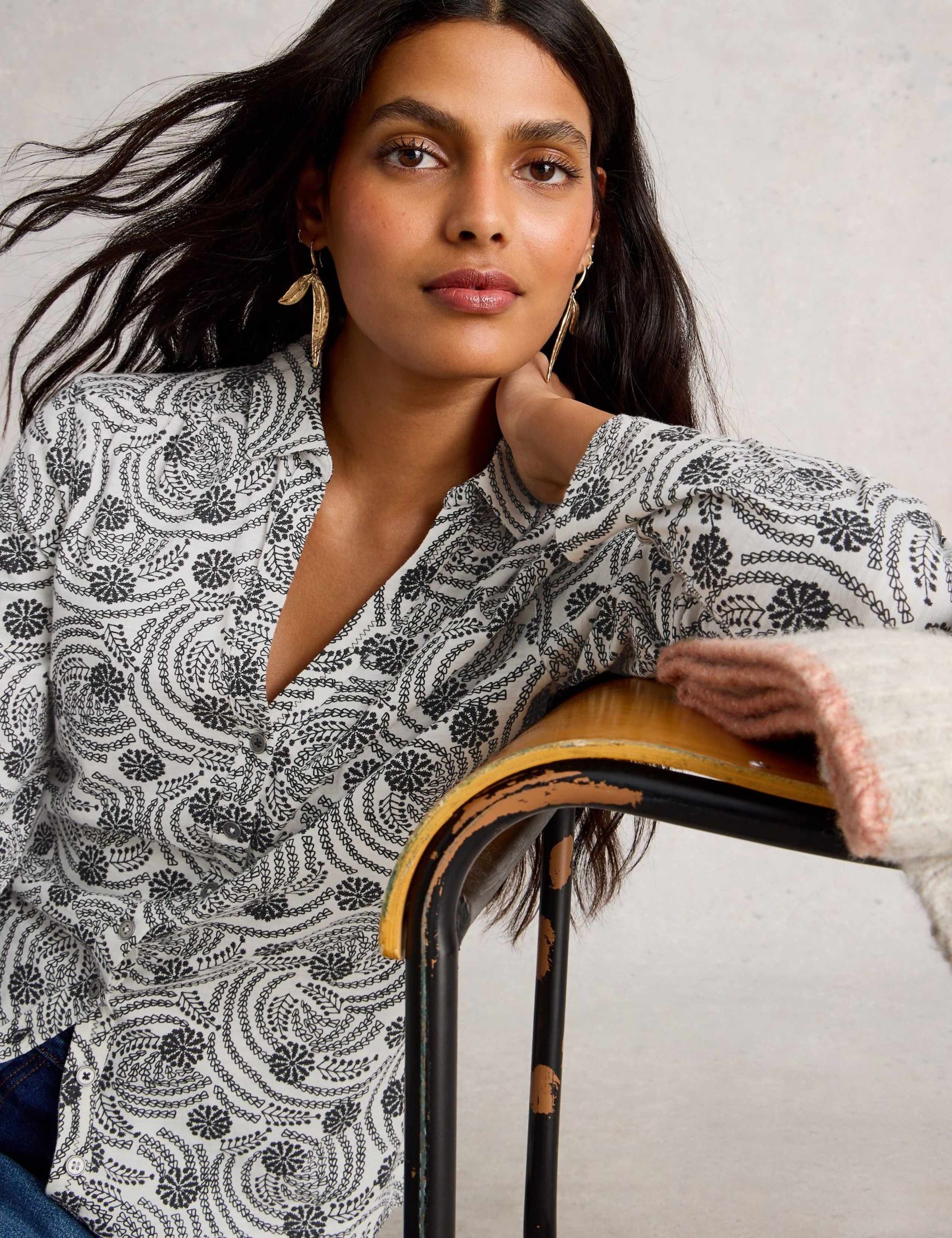 Pure Cotton Printed V-Neck Shirt 5 of 6