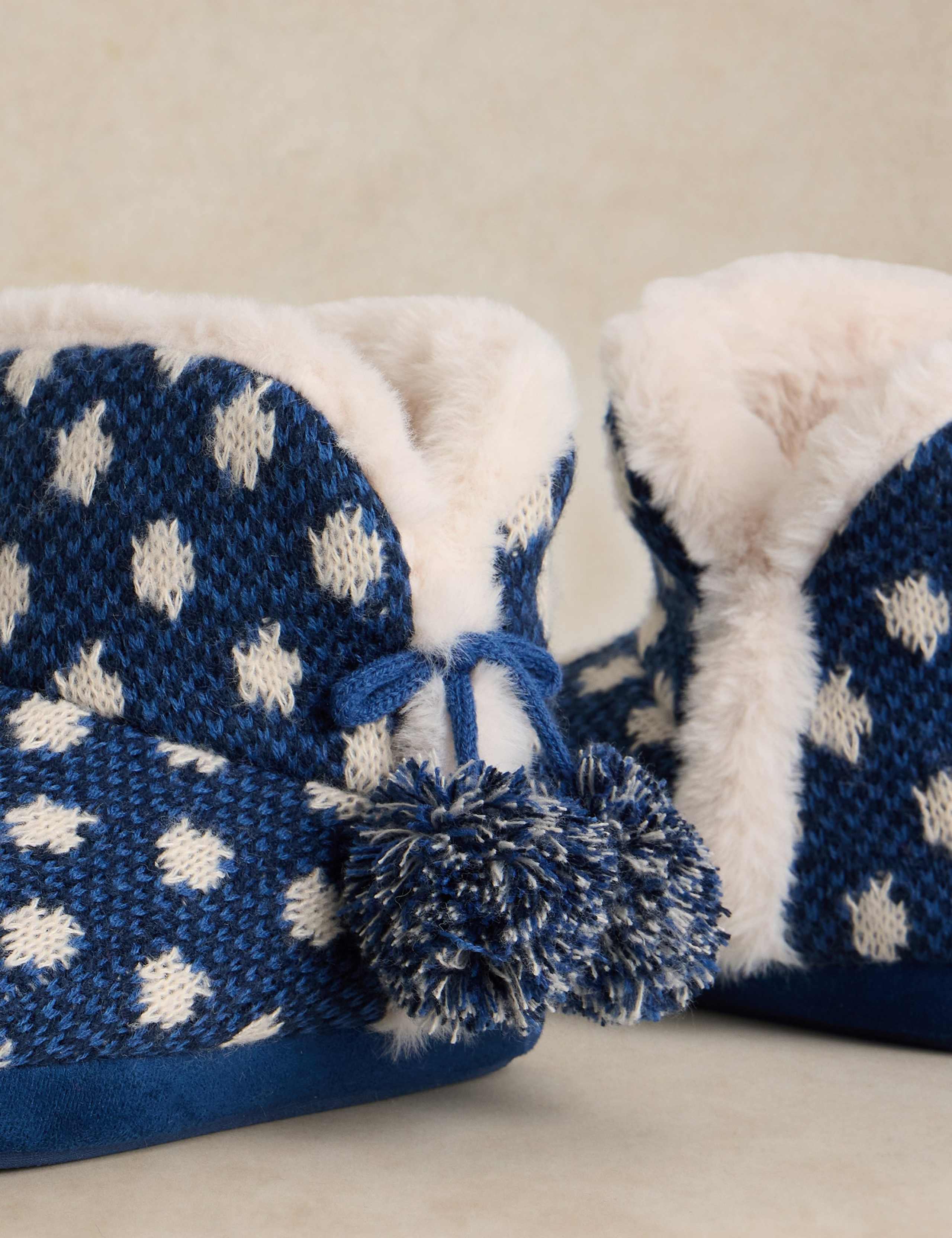 Spot Knitted Slipper Boots 4 of 4