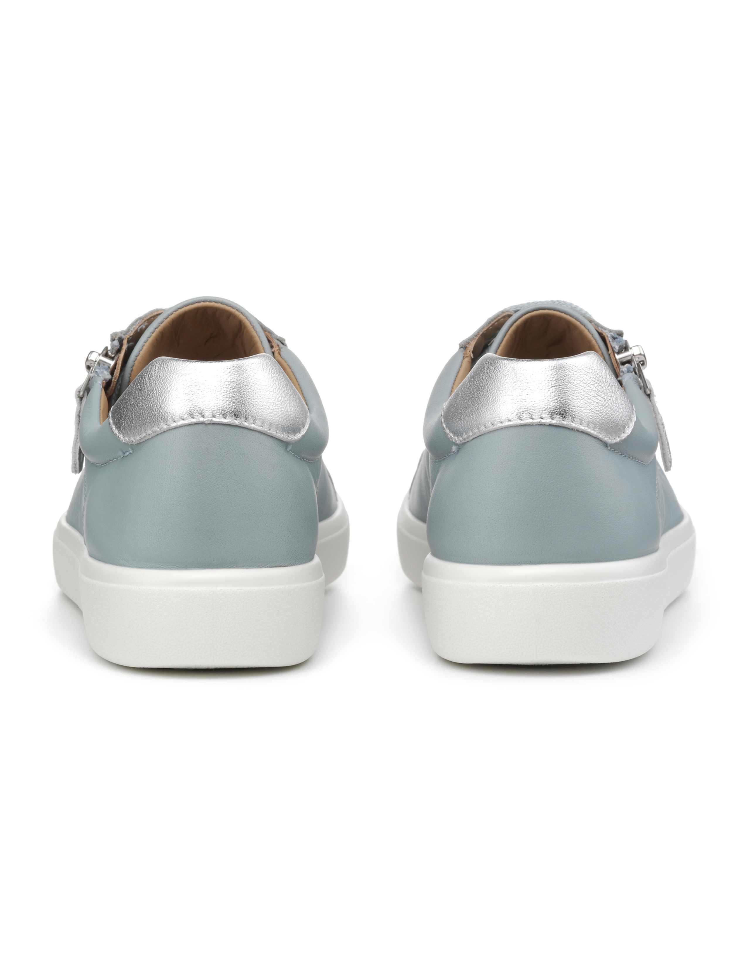 Chase II Leather Metallic Detail Trainers 2 of 4