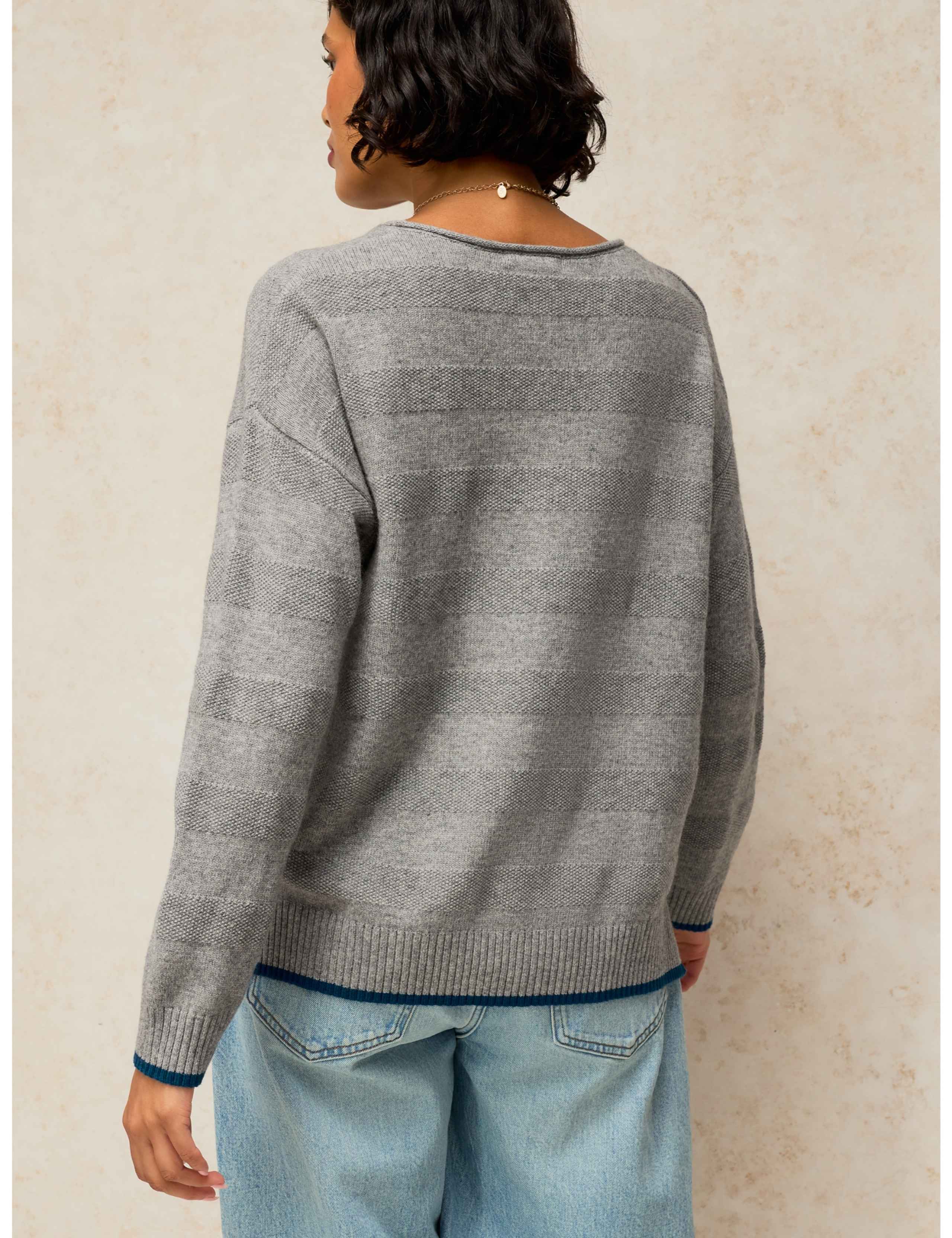 Sansa Wool Blend V Neck Stitch Detail Jumper 3 of 6