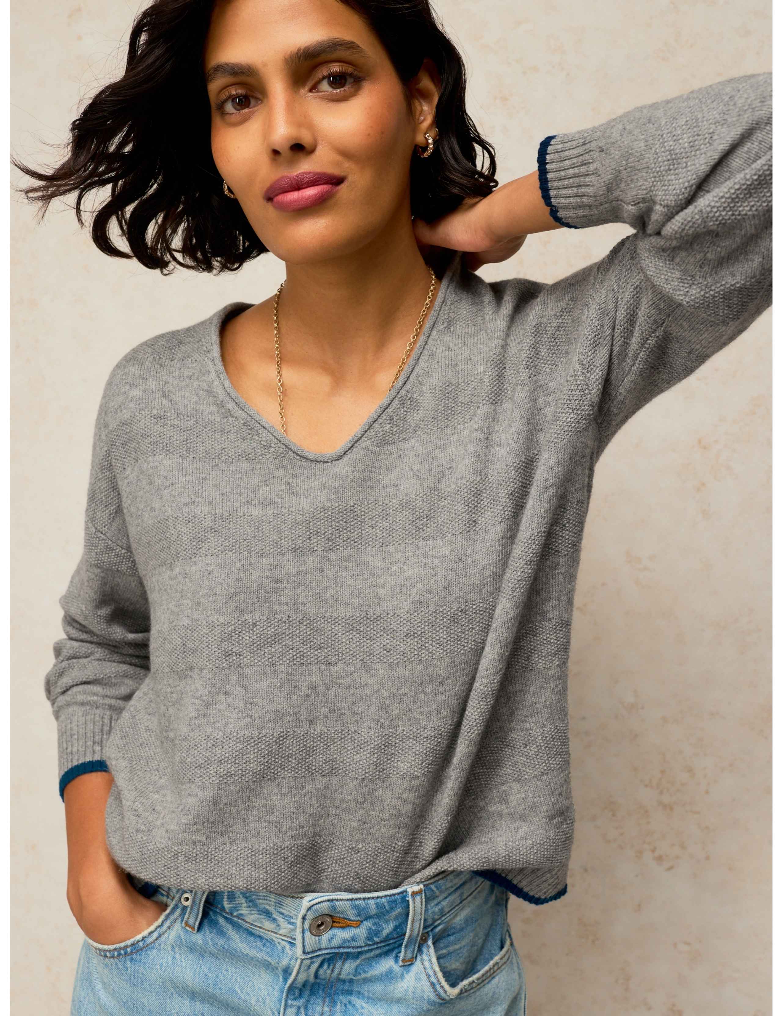 Sansa Wool Blend V Neck Stitch Detail Jumper 5 of 6