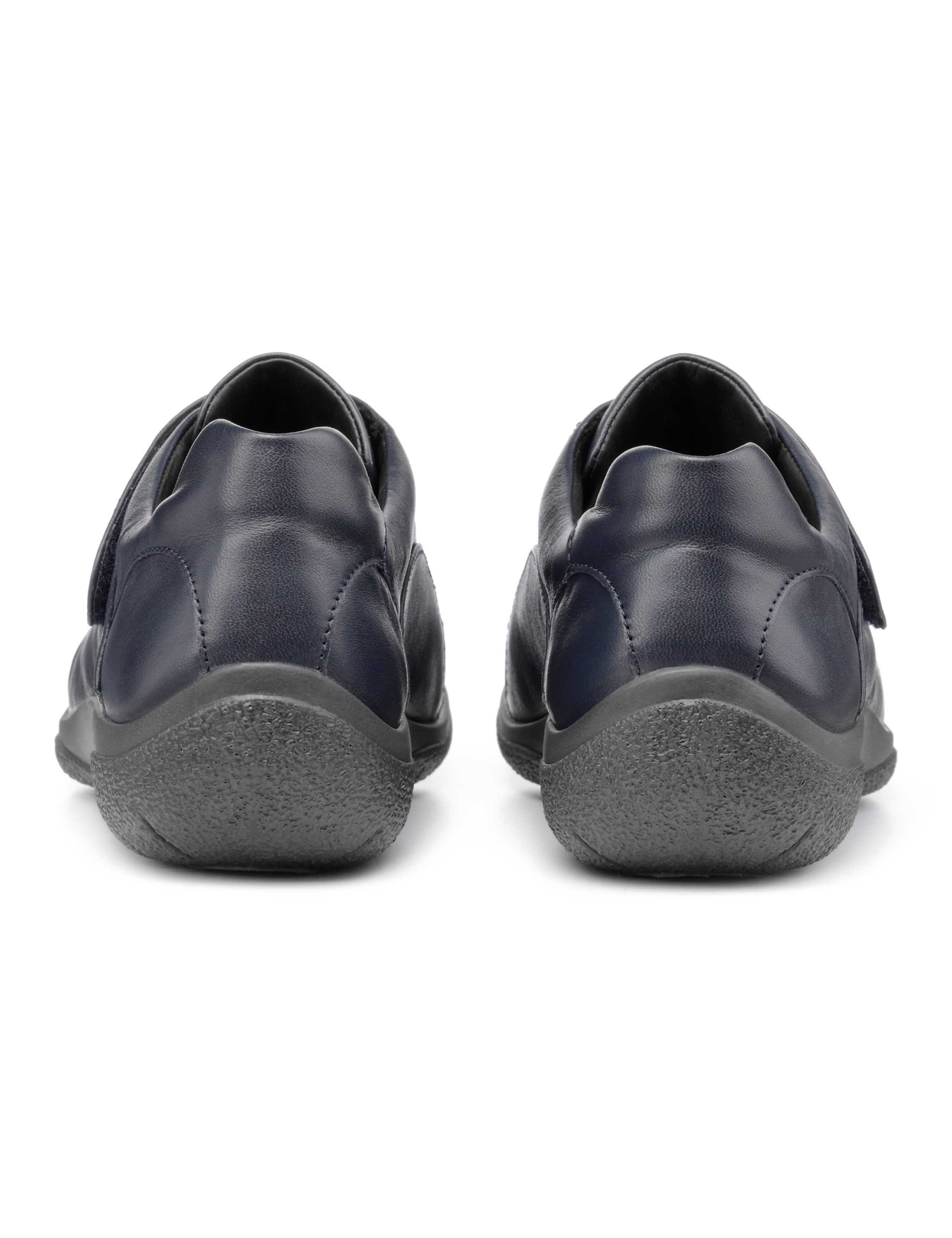 Sugar II Wide Fit Leather Riptape Boat Shoes 2 of 4