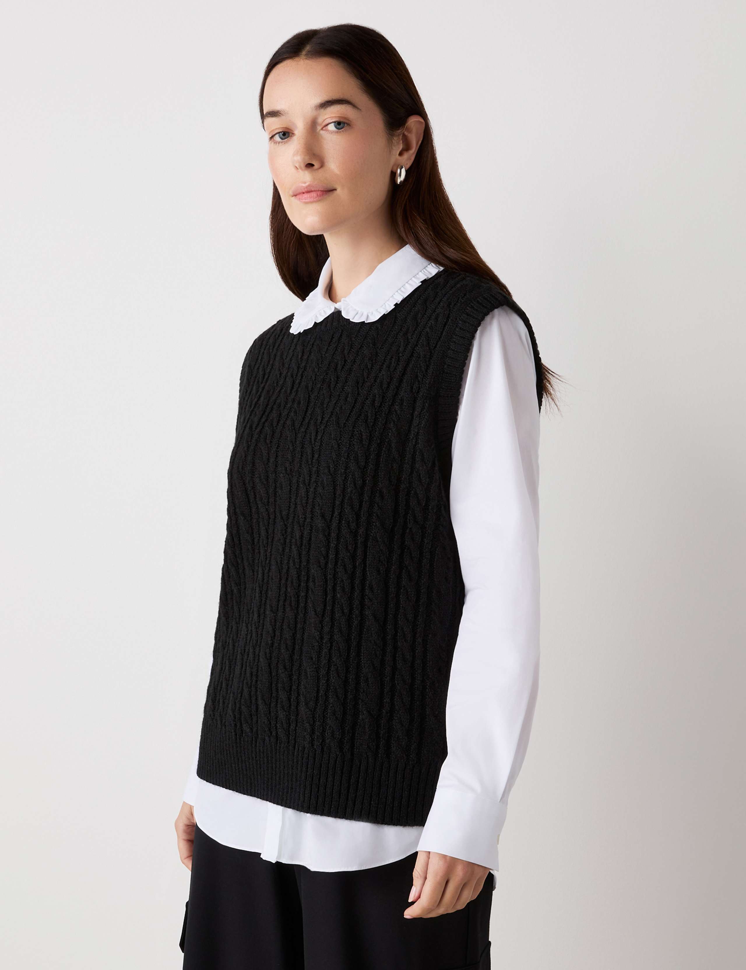 Cable Knit Crew Neck Split Hem Knitted Vest 2 of 4