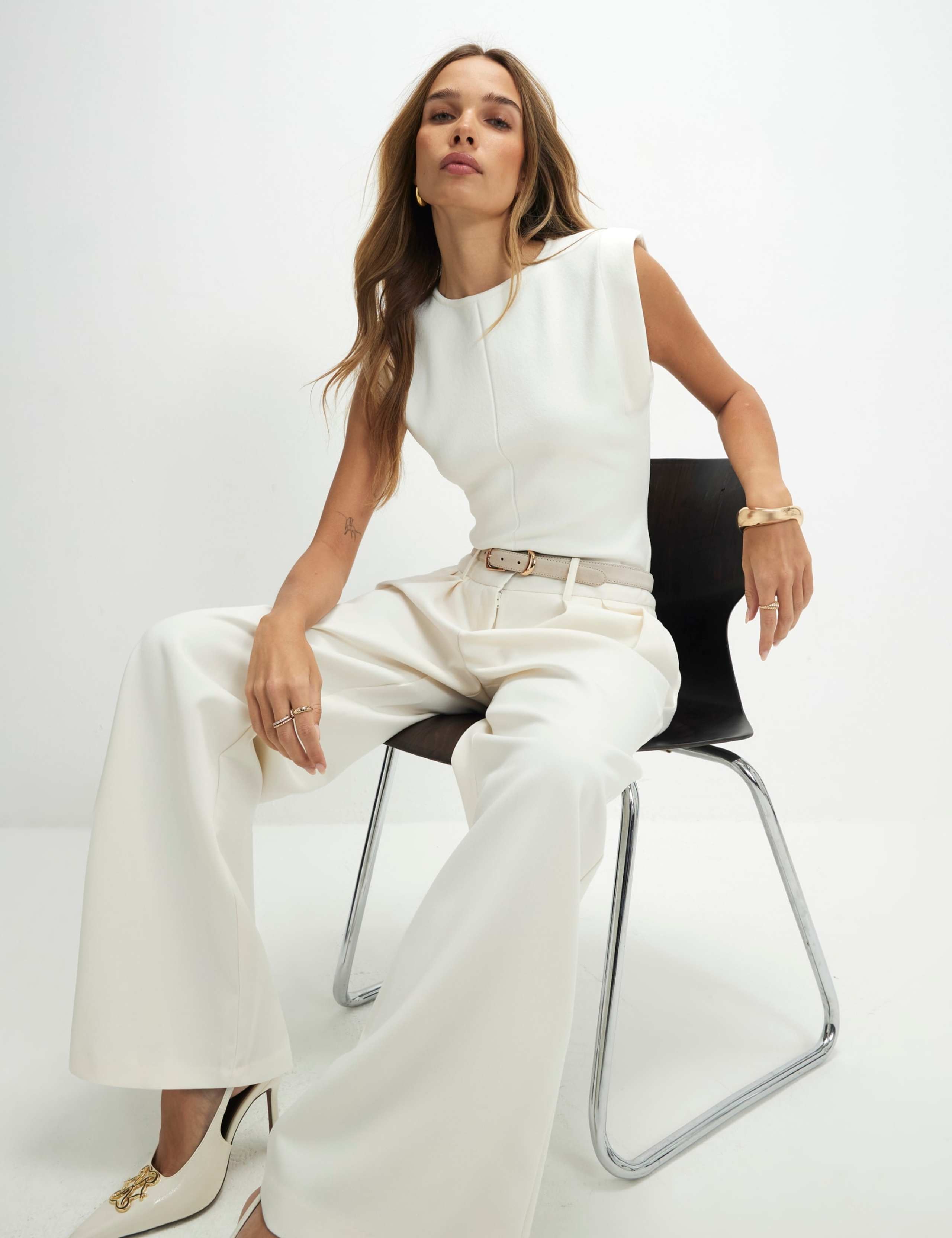 Textured Crew Neck Fitted Top 3 of 4