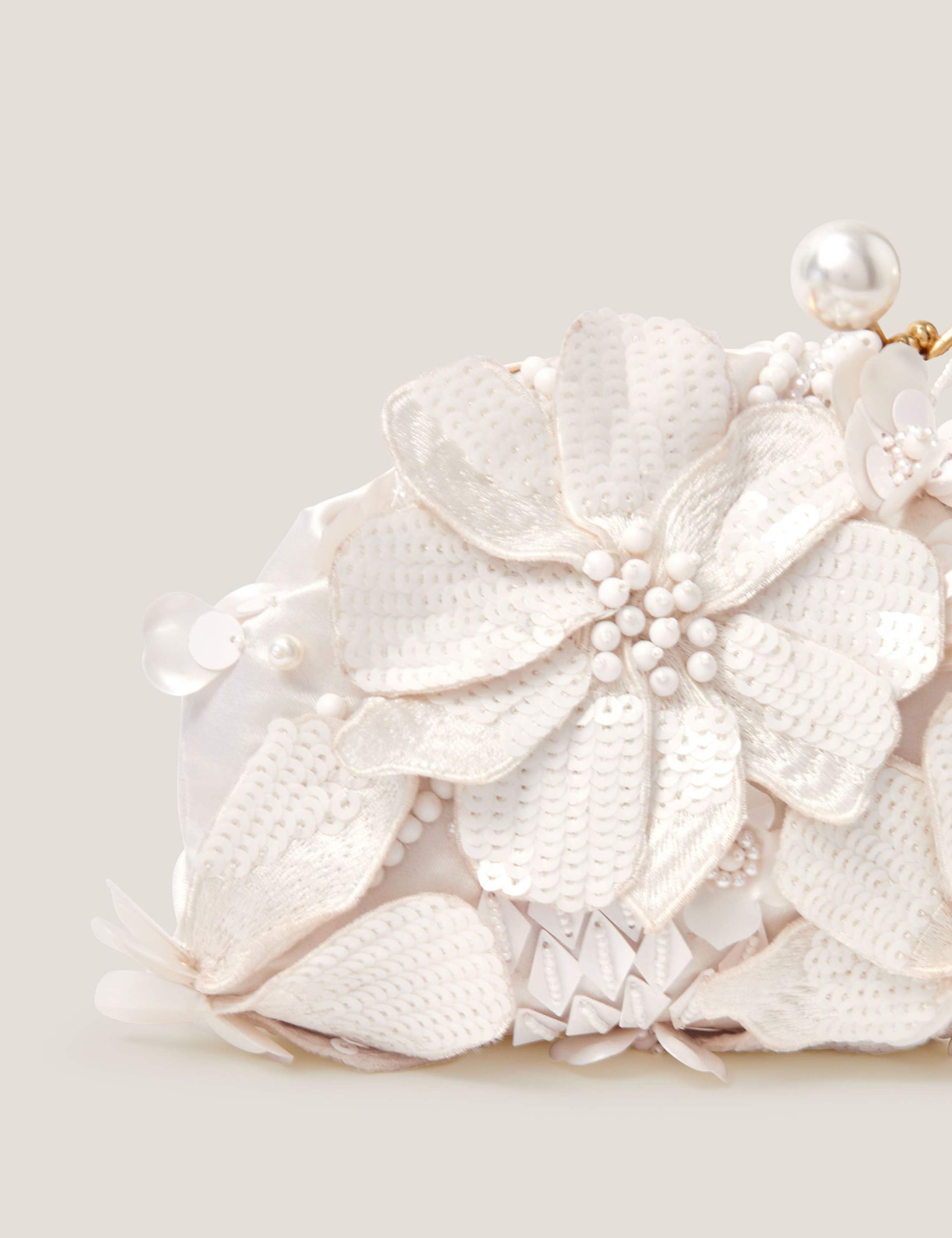 Velvet Beaded Chain Strap Clutch Bag 4 of 4