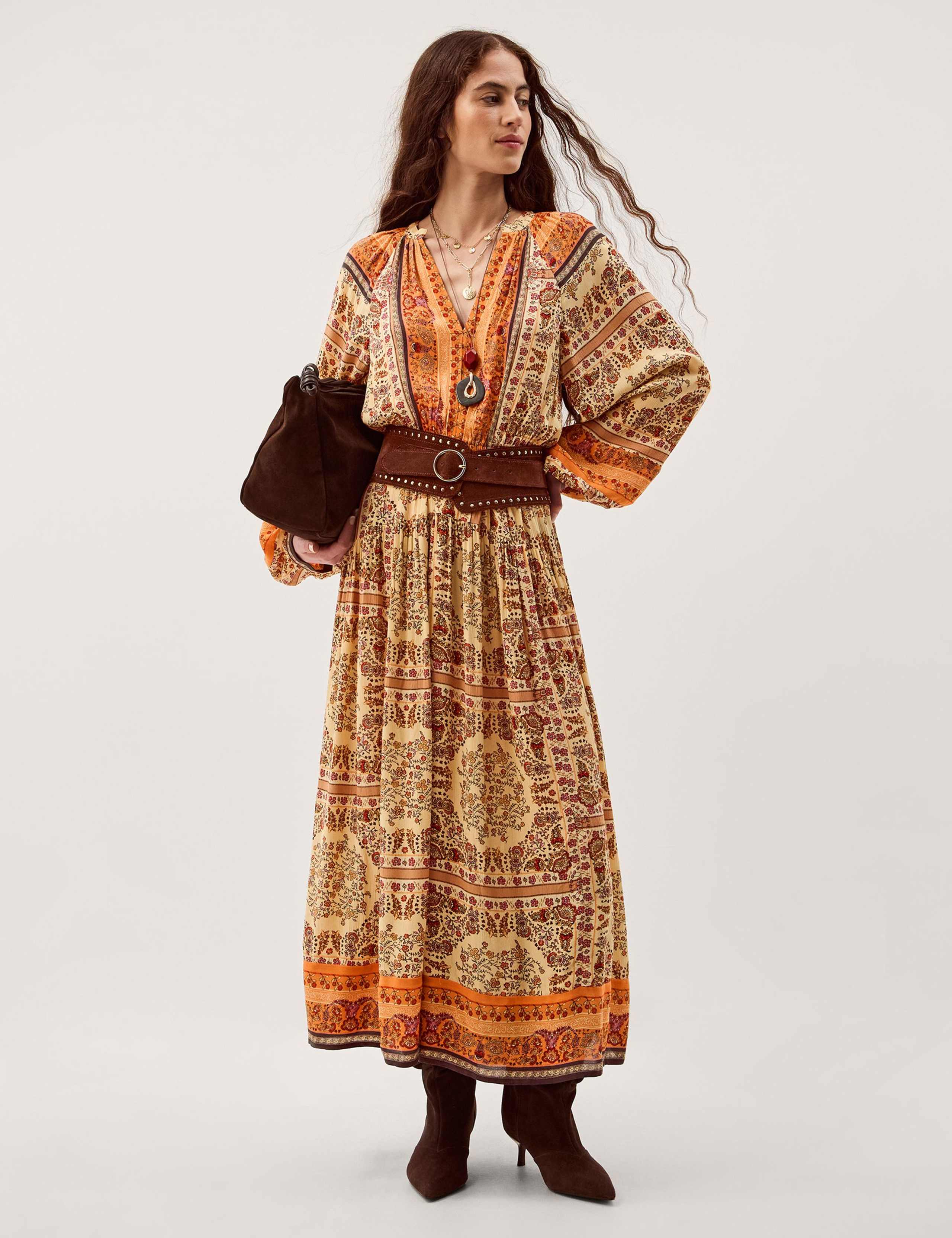 Printed V-Neck Midaxi Waisted Dress 3 of 6